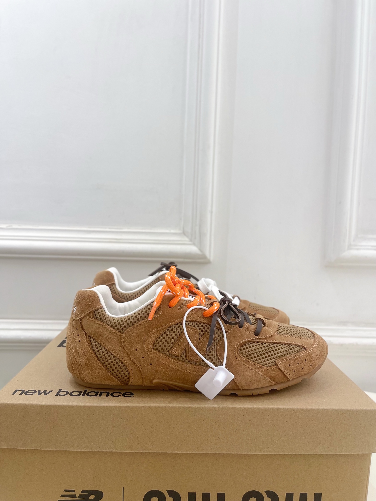 Miu Miu | 缪缪 25𝐬𝐬🖤专柜主打最新秀款 2025新品New Balance x Miu M