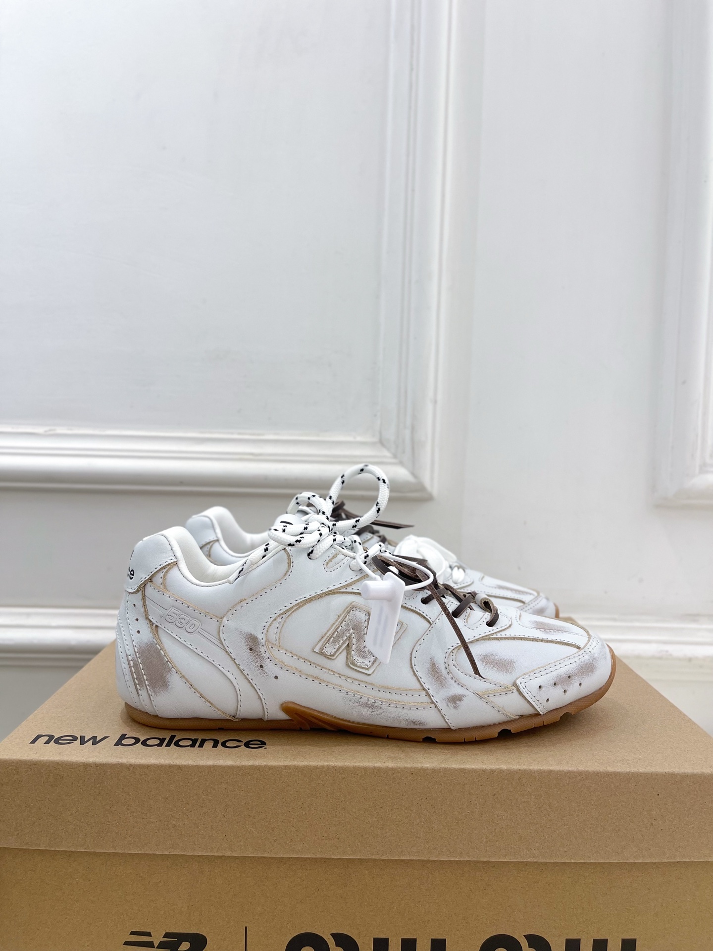 Miu Miu | 缪缪 25𝐬𝐬🖤专柜主打最新秀款 2025新品New Balance x Miu M