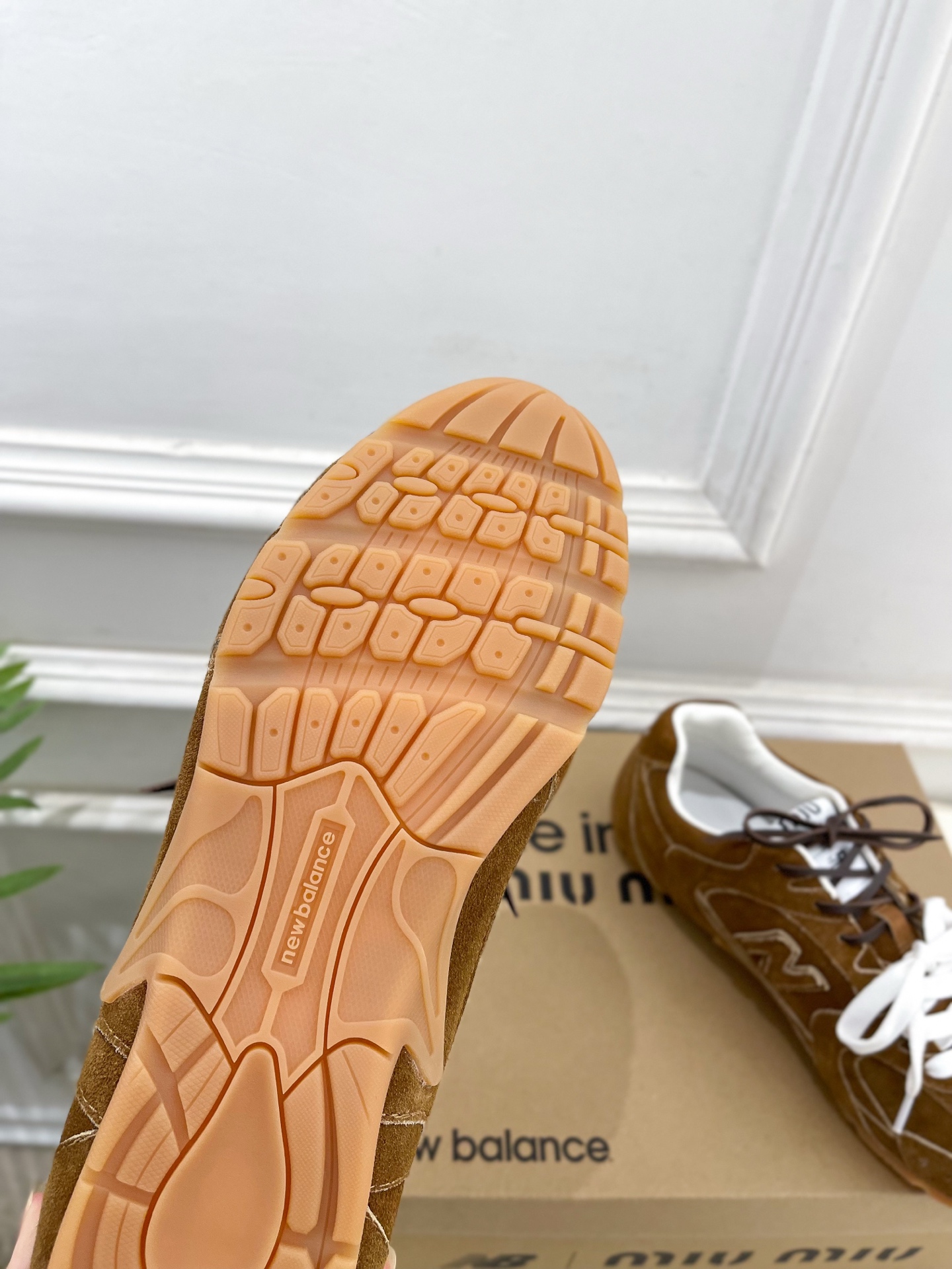 Miu Miu | 缪缪 25𝐬𝐬🖤专柜主打最新秀款 2025新品New Balance x Miu M
