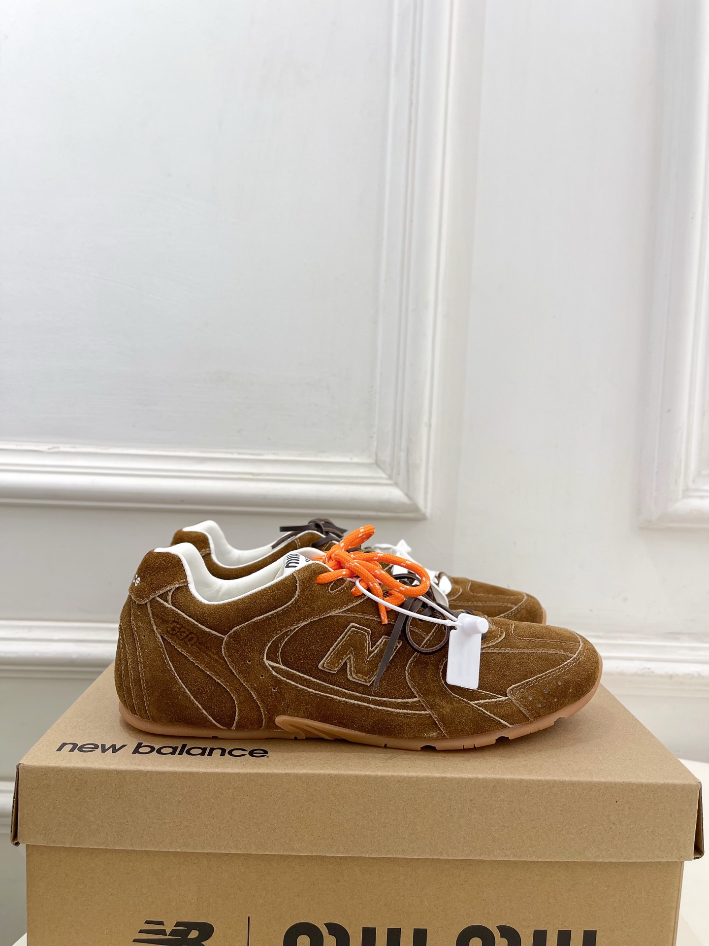Miu Miu | 缪缪 25𝐬𝐬🖤专柜主打最新秀款 2025新品New Balance x Miu M
