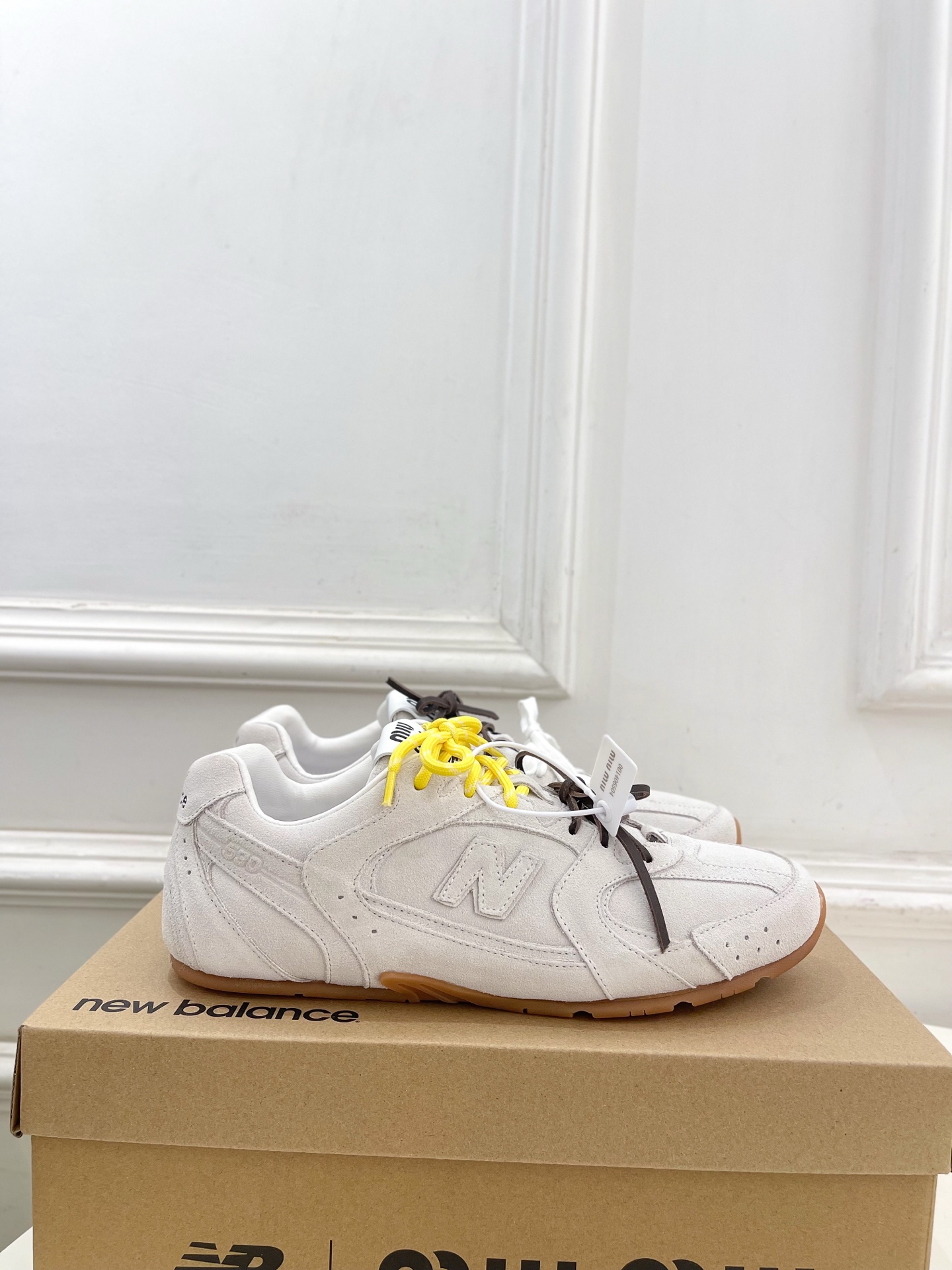 Miu Miu | 缪缪 25𝐬𝐬🖤专柜主打最新秀款 2025新品New Balance x Miu M