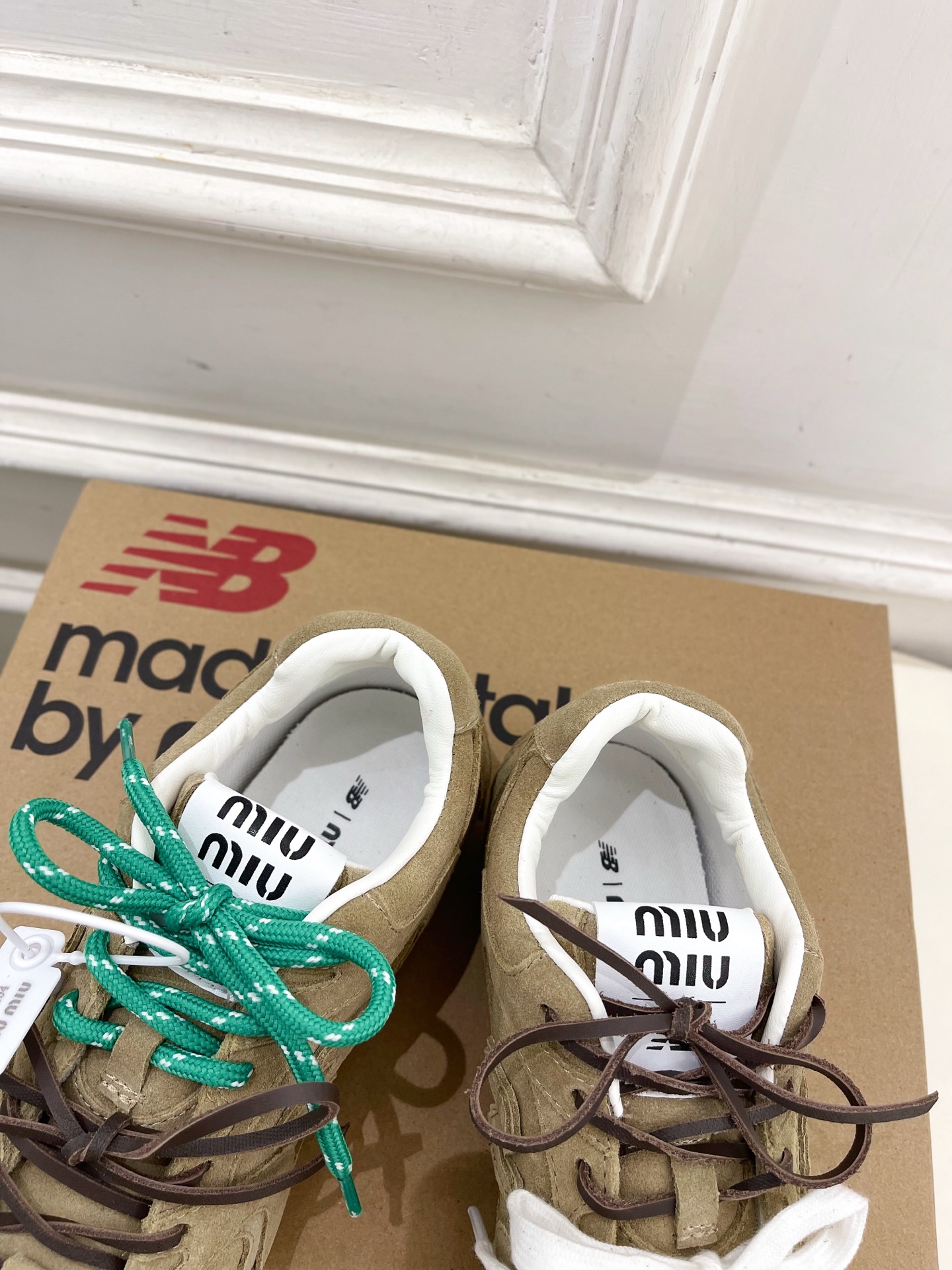 Miu Miu | 缪缪 25𝐬𝐬🖤专柜主打最新秀款 2025新品New Balance x Miu M