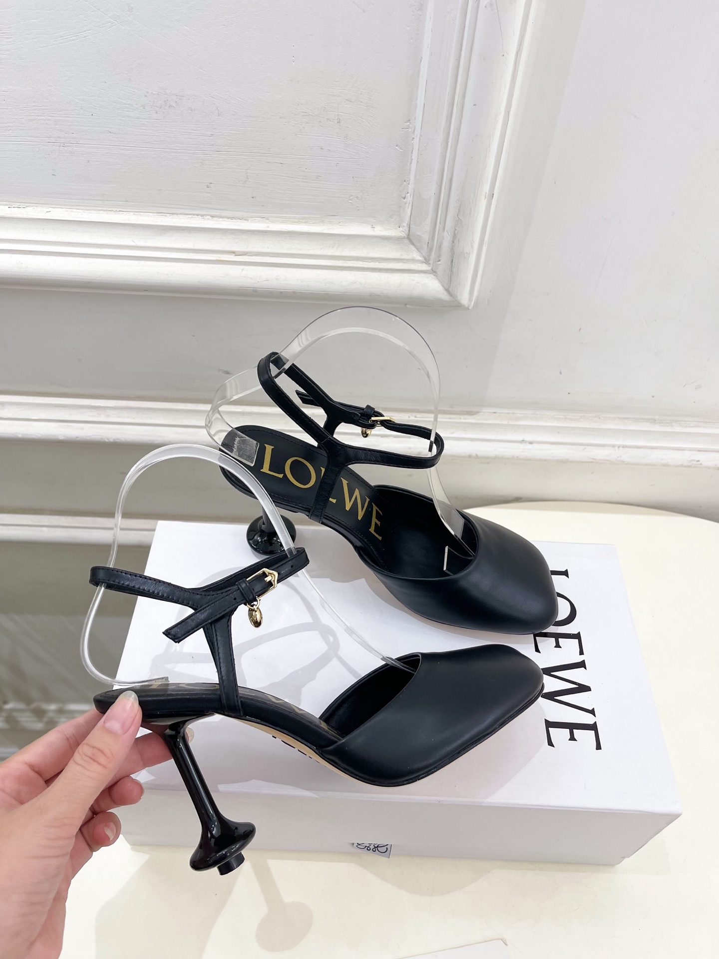 LOEWE 罗意威 2025秋冬新品 Toy 踝带芭蕾舞平底鞋、高跟鞋—————————LOEWE作为这