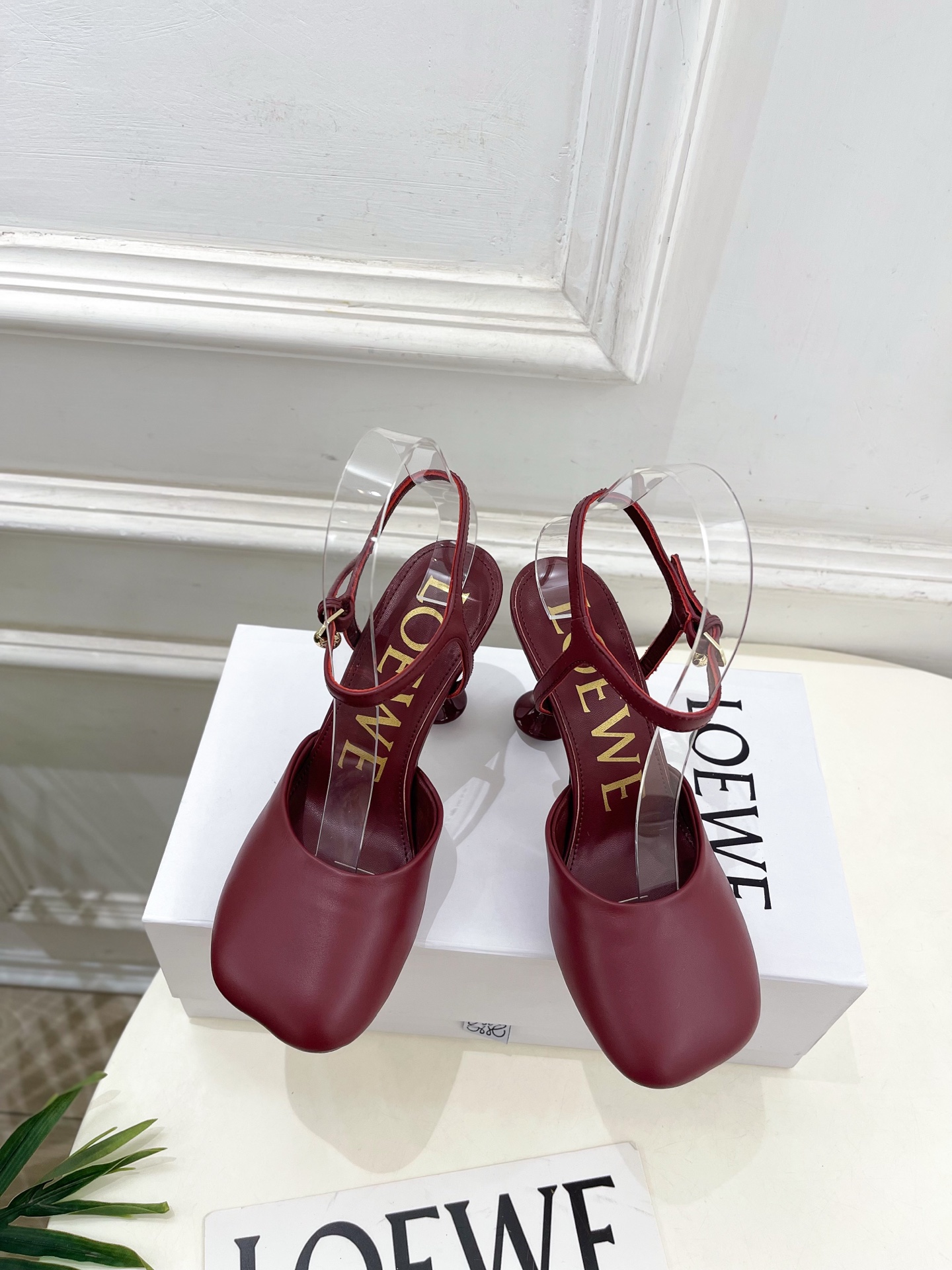 LOEWE 罗意威 2025秋冬新品 Toy 踝带芭蕾舞平底鞋、高跟鞋—————————LOEWE作为这