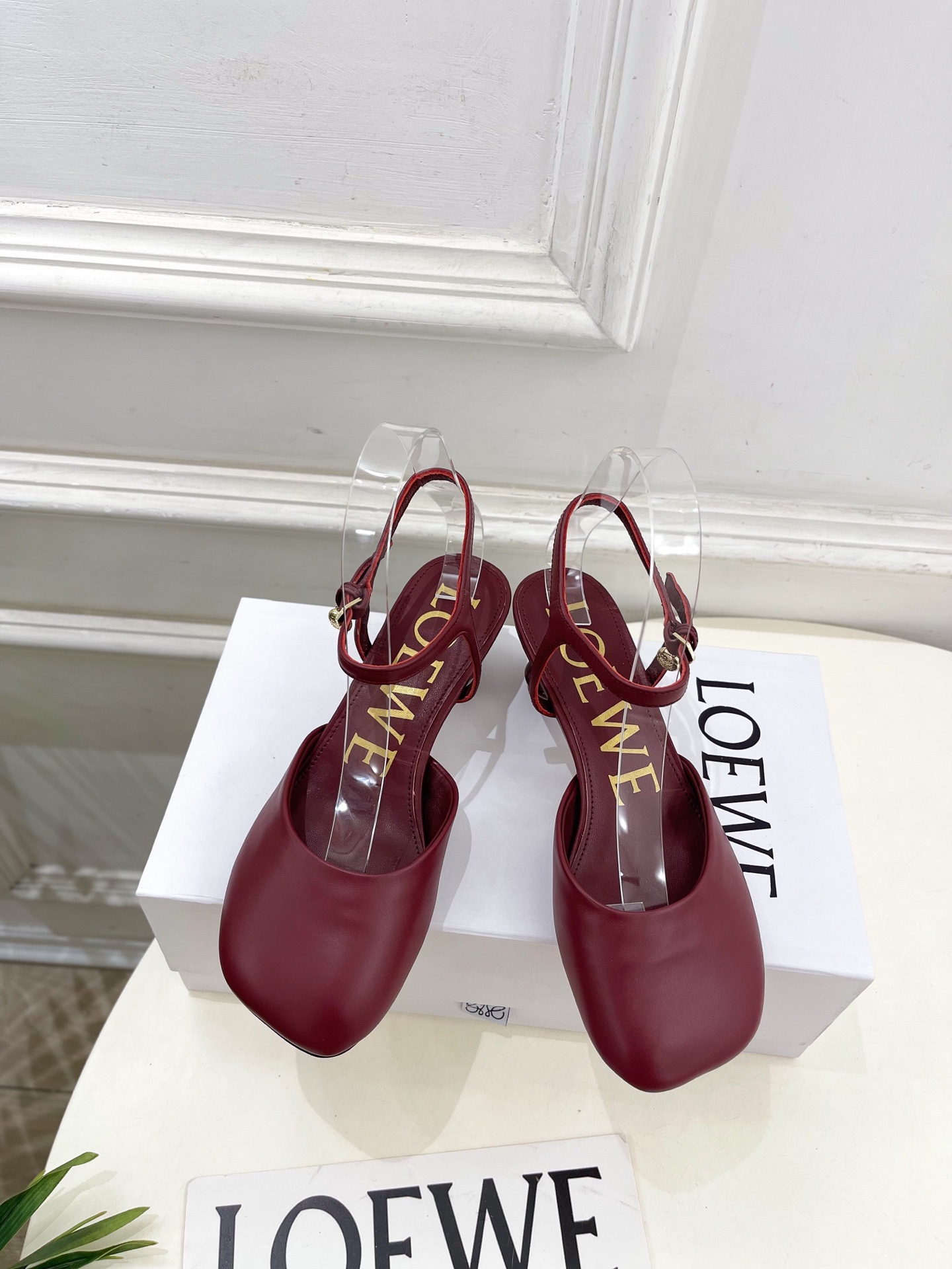 LOEWE 罗意威 2025秋冬新品 Toy 踝带芭蕾舞平底鞋、高跟鞋—————————LOEWE作为这