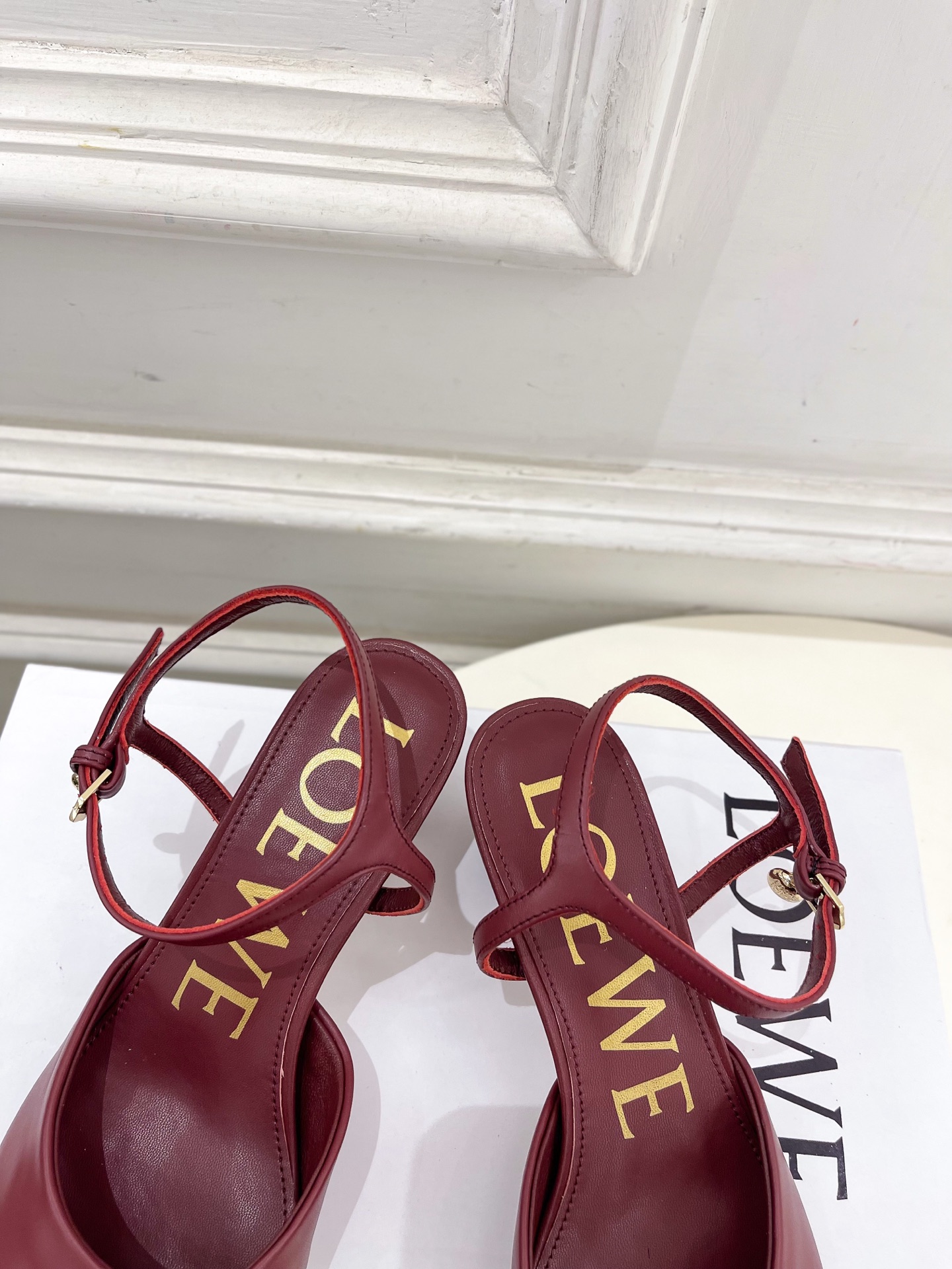 LOEWE 罗意威 2025秋冬新品 Toy 踝带芭蕾舞平底鞋、高跟鞋—————————LOEWE作为这