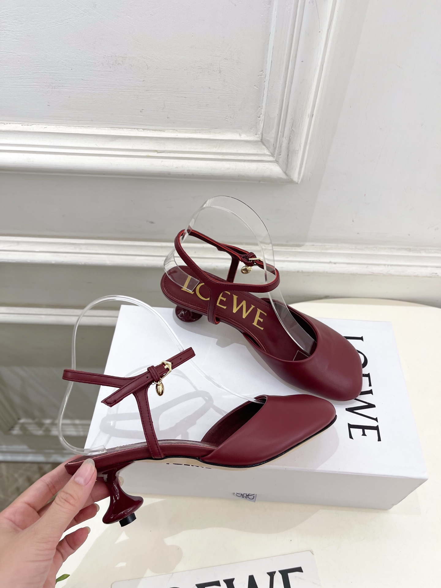 LOEWE 罗意威 2025秋冬新品 Toy 踝带芭蕾舞平底鞋、高跟鞋—————————LOEWE作为这