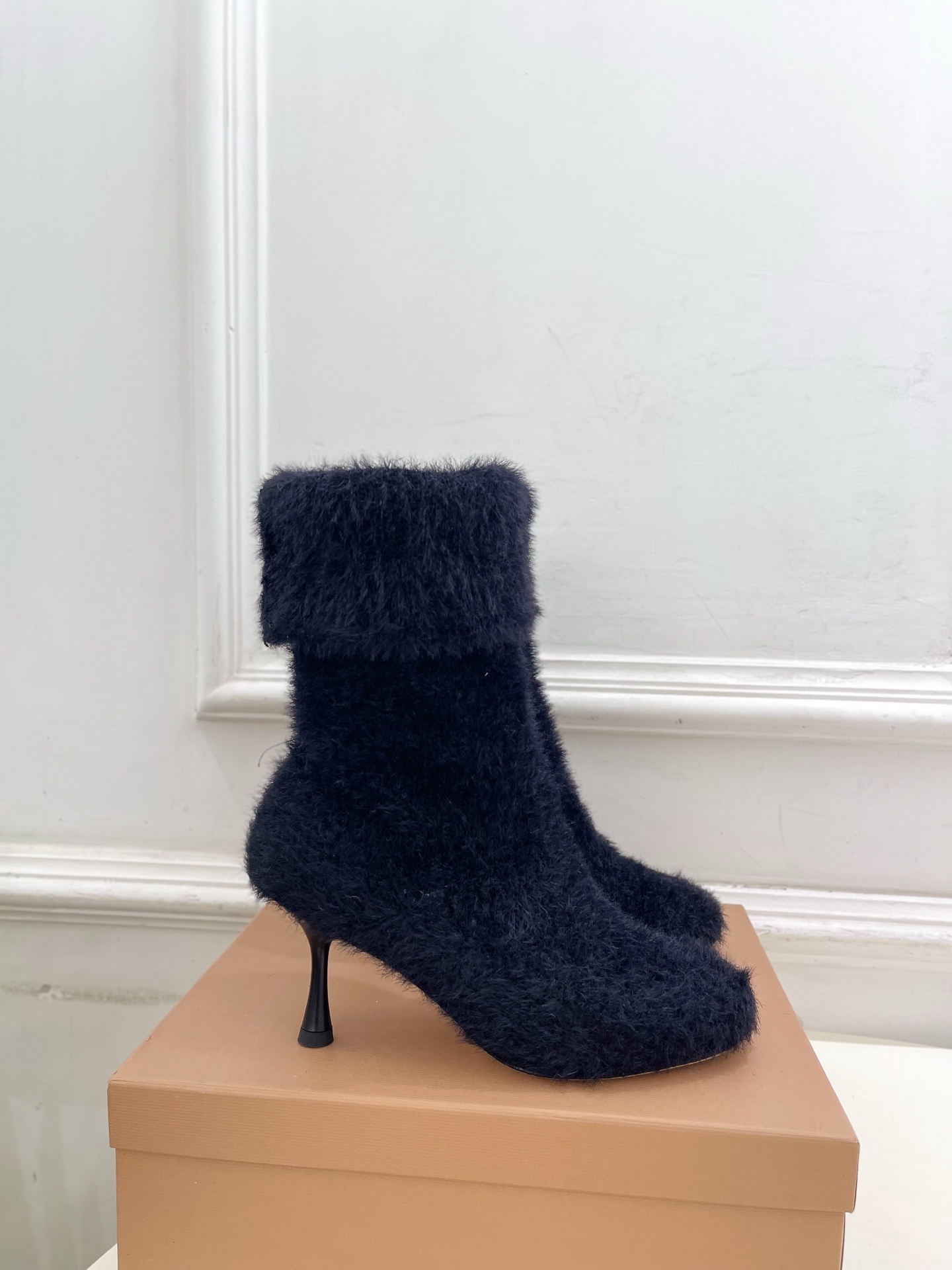 Gianvito Rossi|吉安维托·罗西 25𝐬𝐬2025秋冬新品 针织毛高跟袜子靴 火爆上新!这鞋