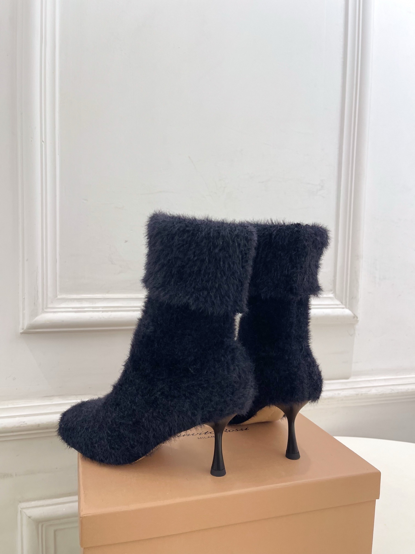 Gianvito Rossi|吉安维托·罗西 25𝐬𝐬2025秋冬新品 针织毛高跟袜子靴 火爆上新!这鞋