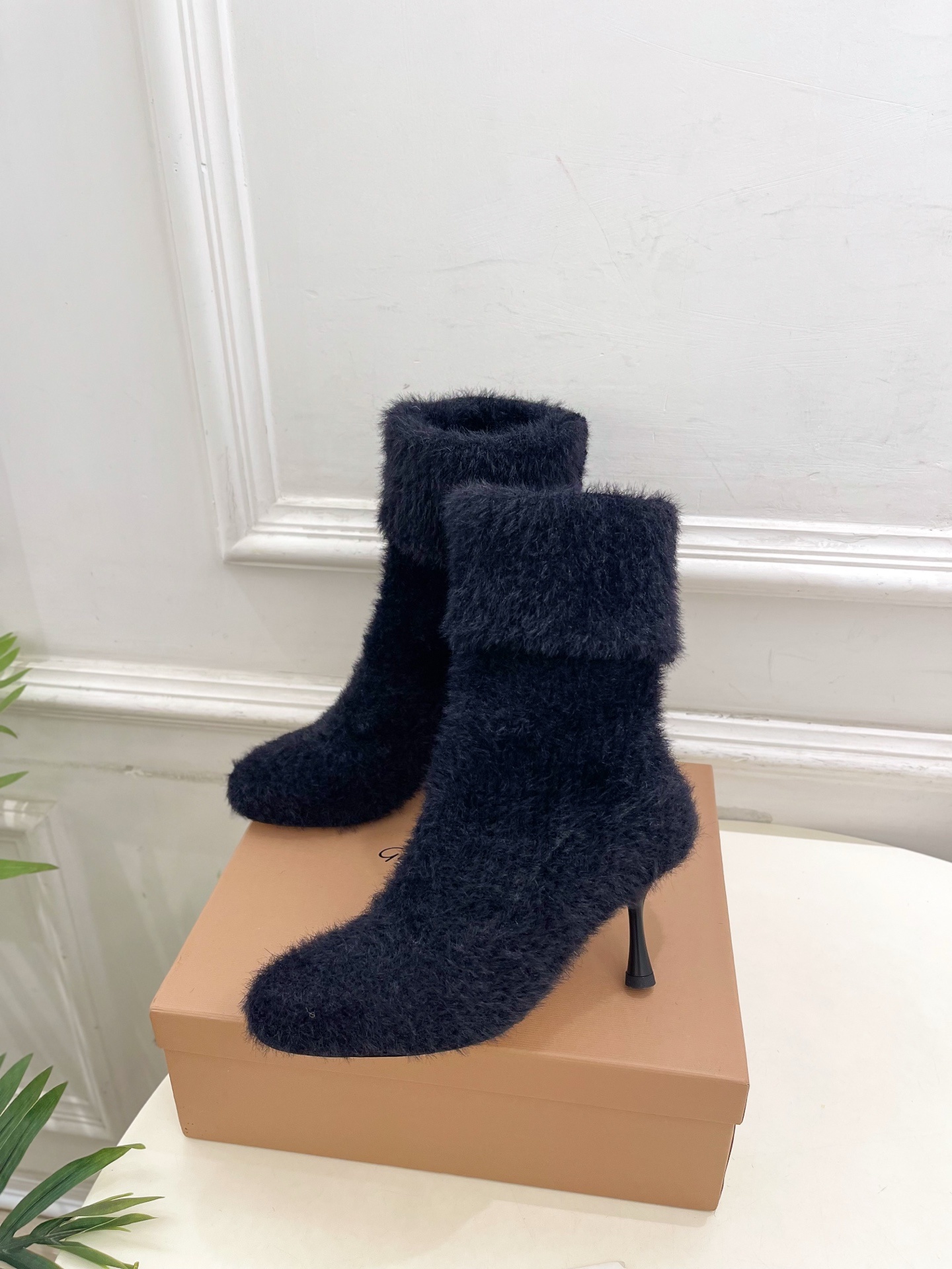 Gianvito Rossi|吉安维托·罗西 25𝐬𝐬2025秋冬新品 针织毛高跟袜子靴 火爆上新!这鞋