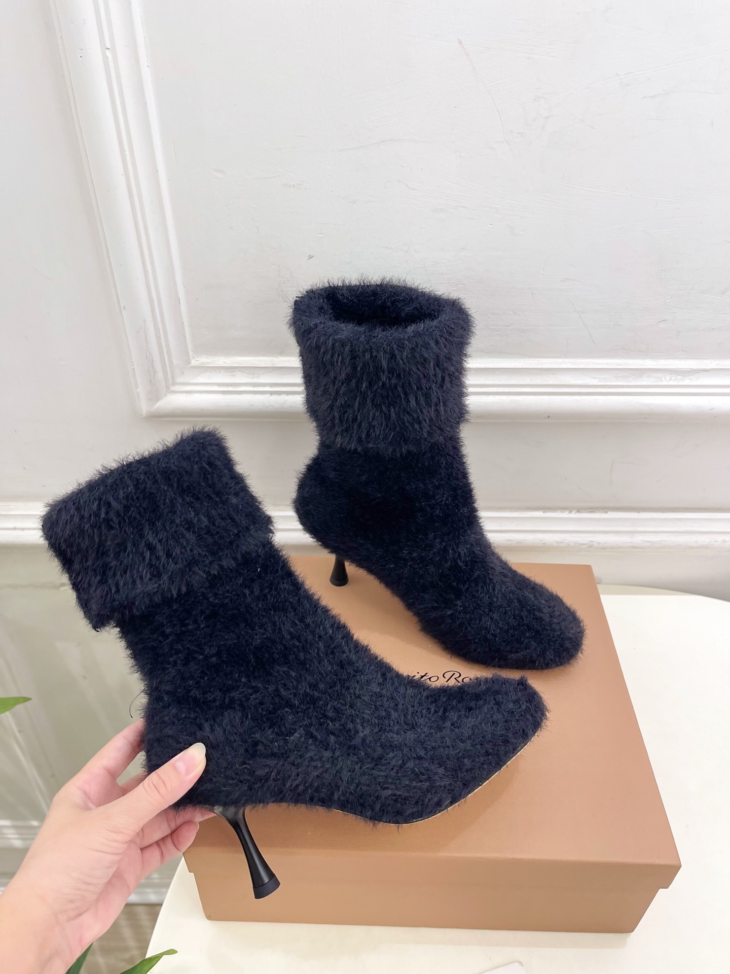 Gianvito Rossi|吉安维托·罗西 25𝐬𝐬2025秋冬新品 针织毛高跟袜子靴 火爆上新!这鞋