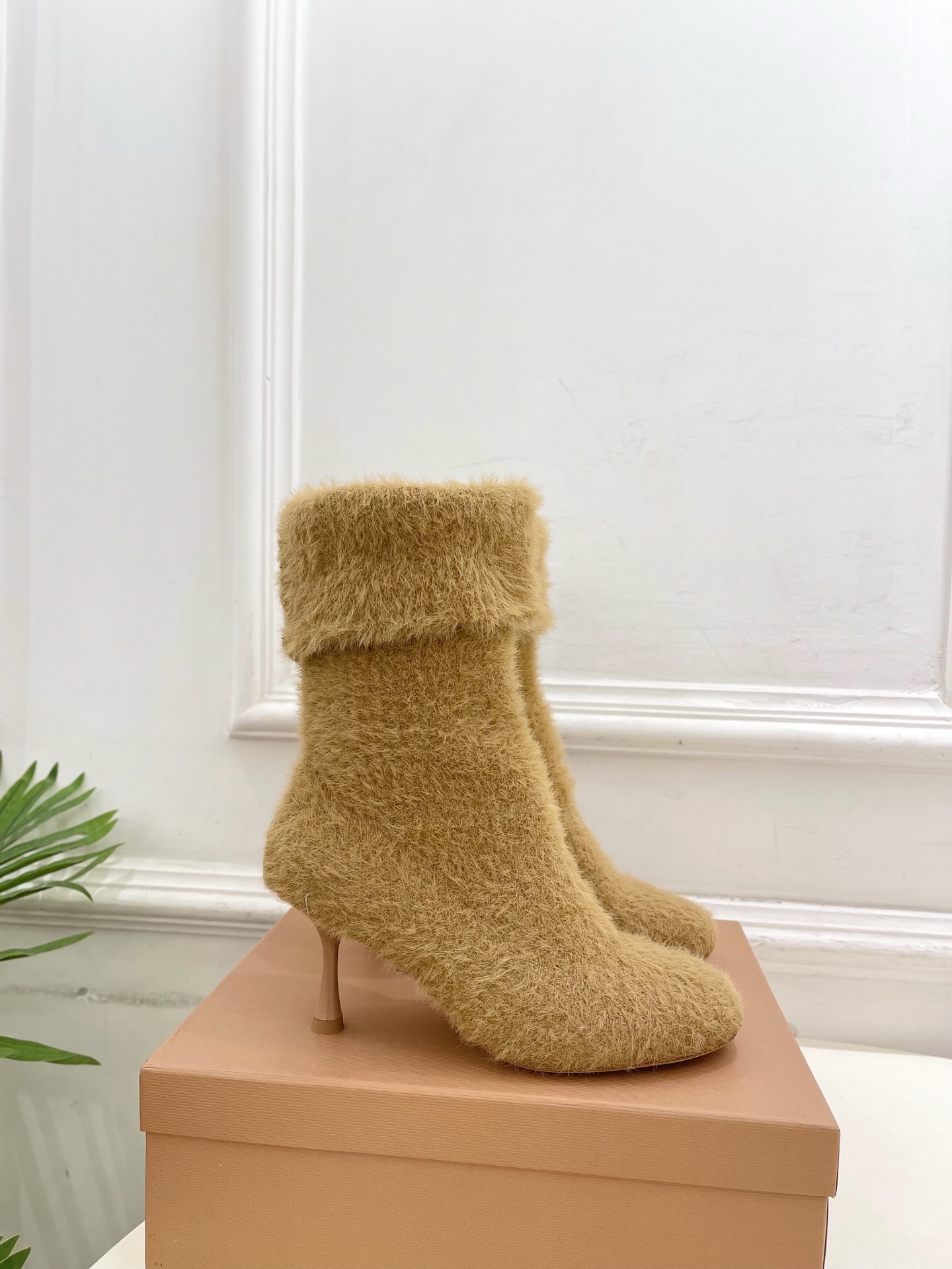 Gianvito Rossi|吉安维托·罗西 25𝐬𝐬2025秋冬新品 针织毛高跟袜子靴 火爆上新!这鞋
