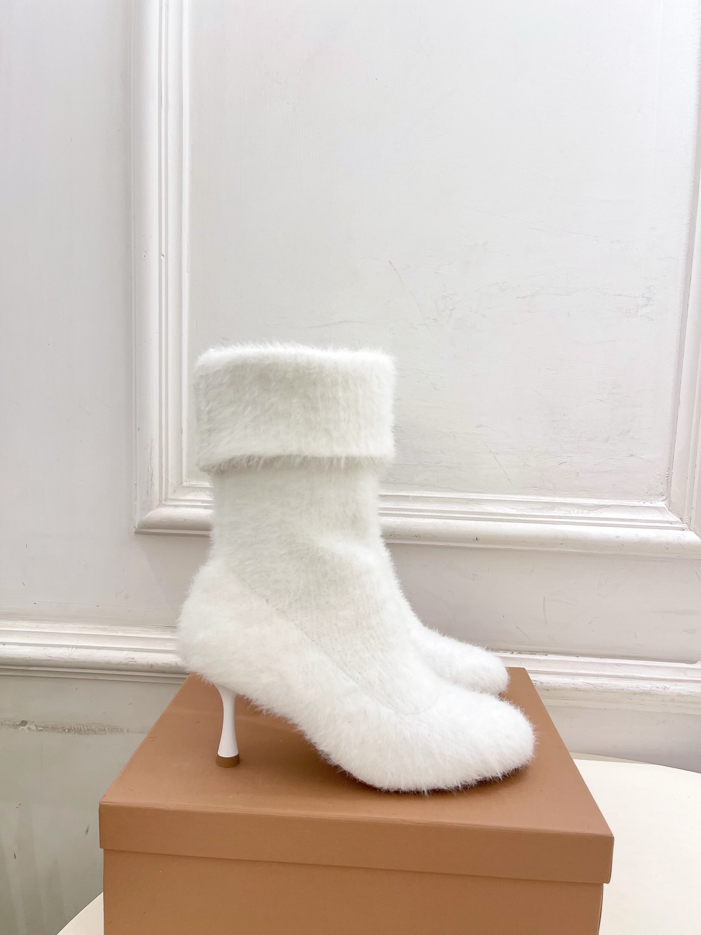 Gianvito Rossi|吉安维托·罗西 25𝐬𝐬2025秋冬新品 针织毛高跟袜子靴 火爆上新!这鞋