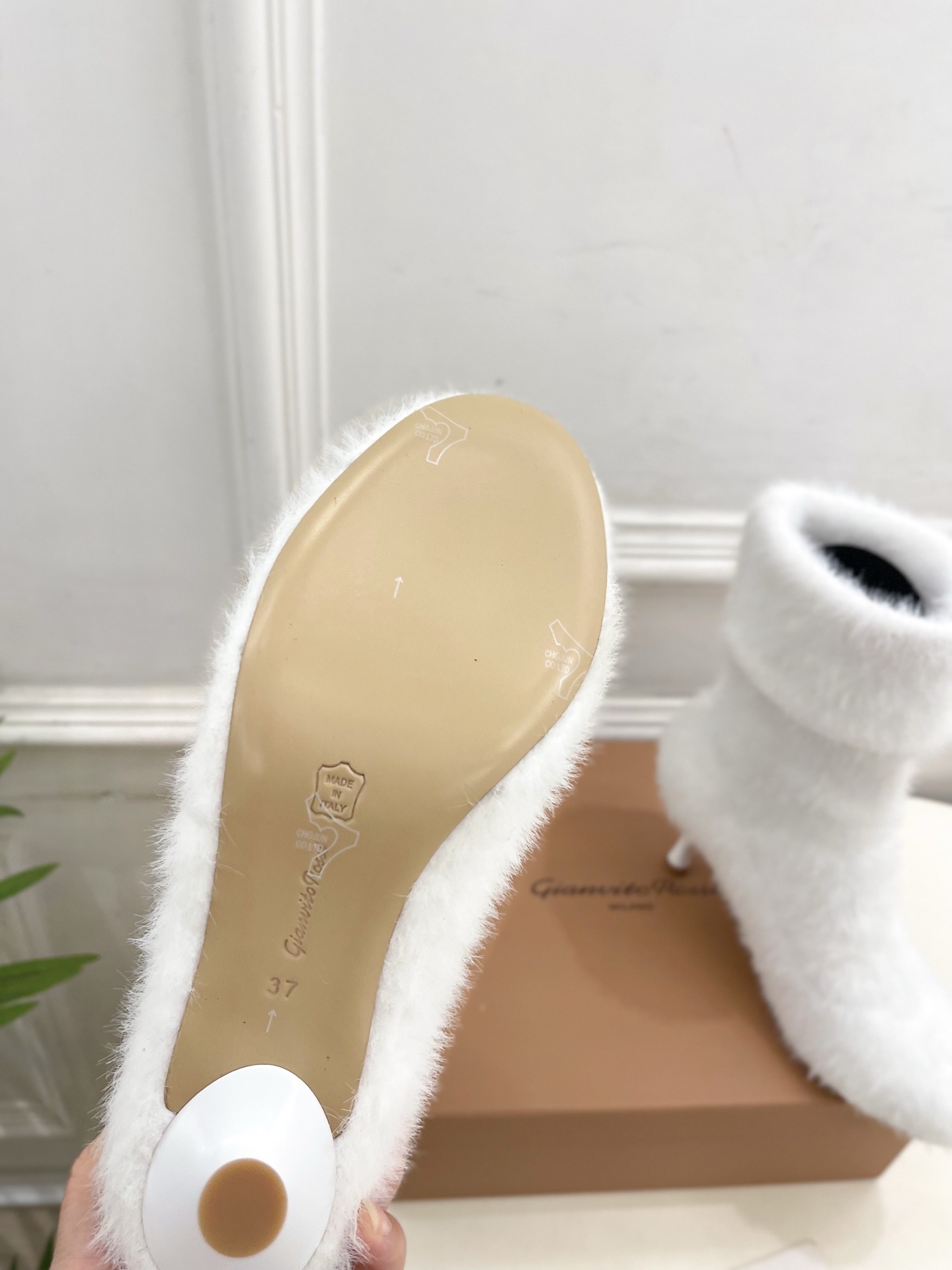 Gianvito Rossi|吉安维托·罗西 25𝐬𝐬2025秋冬新品 针织毛高跟袜子靴 火爆上新!这鞋
