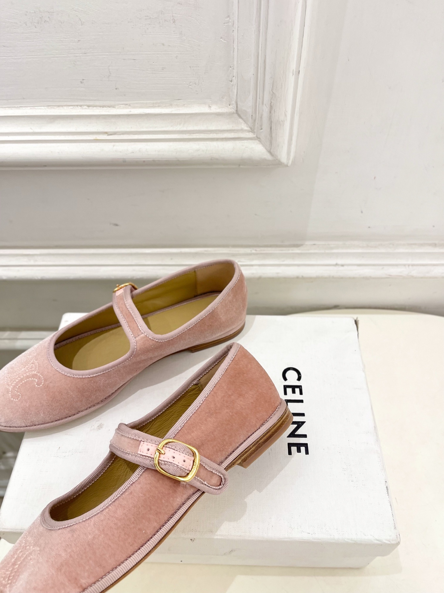 CELINE | ่ต็ณ 25๐ฌ๐ฌ ๐2025็งๅฌๆฐๅ ๅฏๆ้จ็ป้ข็ไธฝ็้ ไธๆฐ๏ผ๐BS ่ฟไธๅญฃ็่ต็ณ็็