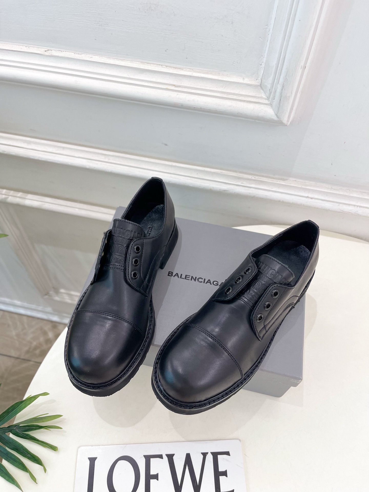 Balenciaga | 巴黎世家 25𝐬𝐬 ⭐️2025秋冬新品情侣款厚底乐福鞋超火爆 众明星网红潮人