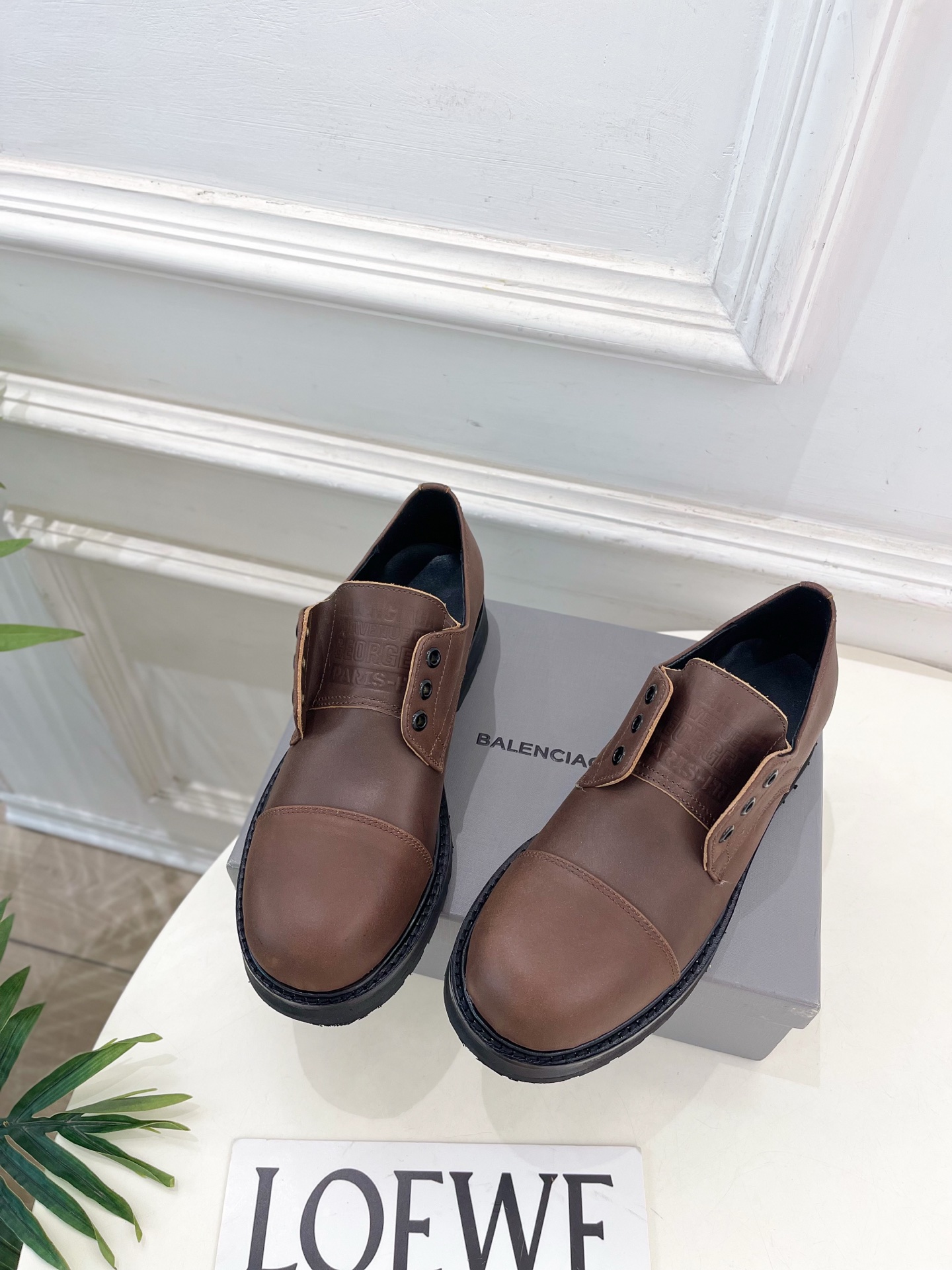 Balenciaga | 巴黎世家 25𝐬𝐬 ⭐️2025秋冬新品情侣款厚底乐福鞋超火爆 众明星网红潮人