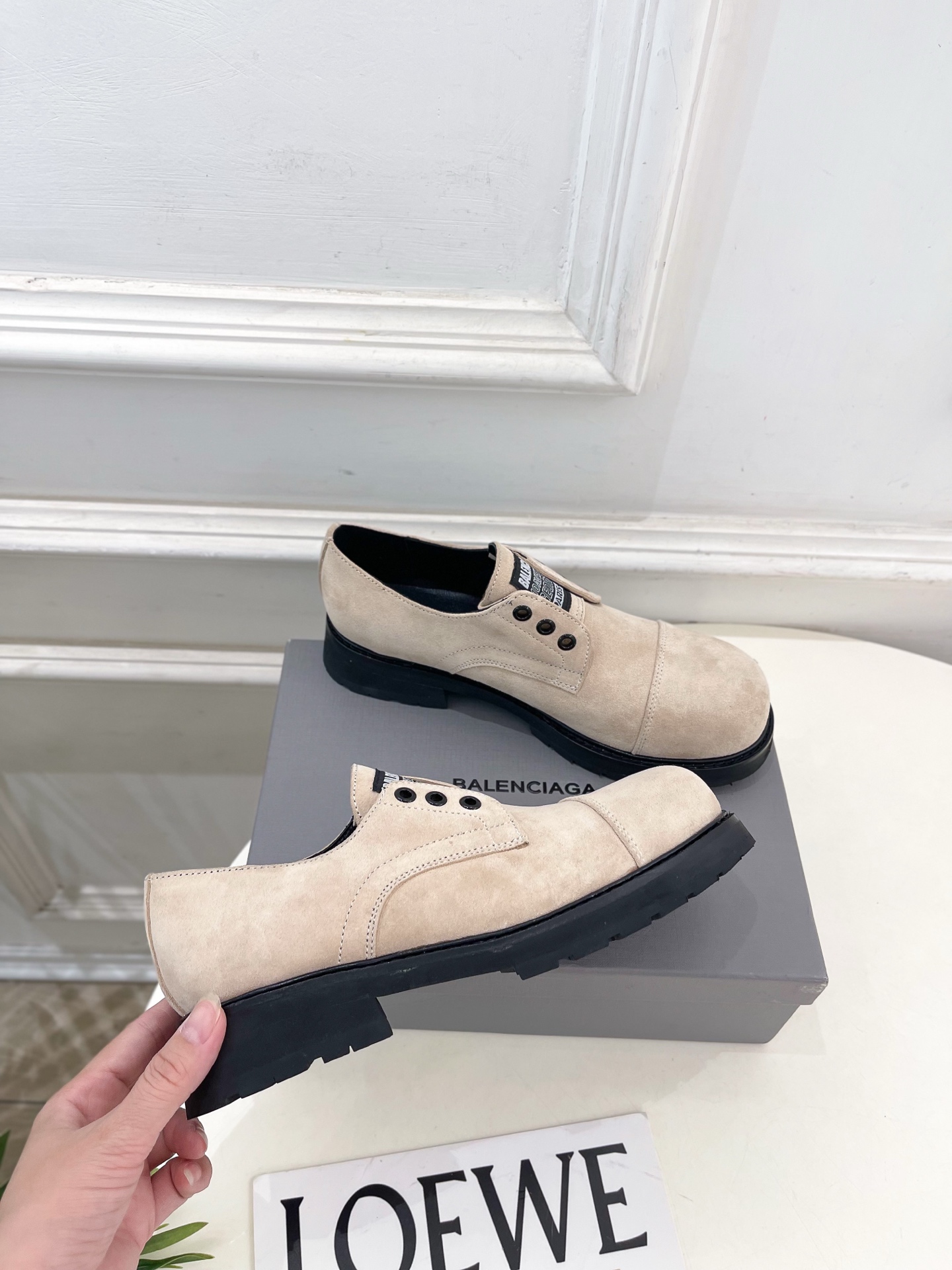 Balenciaga | 巴黎世家 25𝐬𝐬 ⭐️2025秋冬新品情侣款厚底乐福鞋超火爆 众明星网红潮人