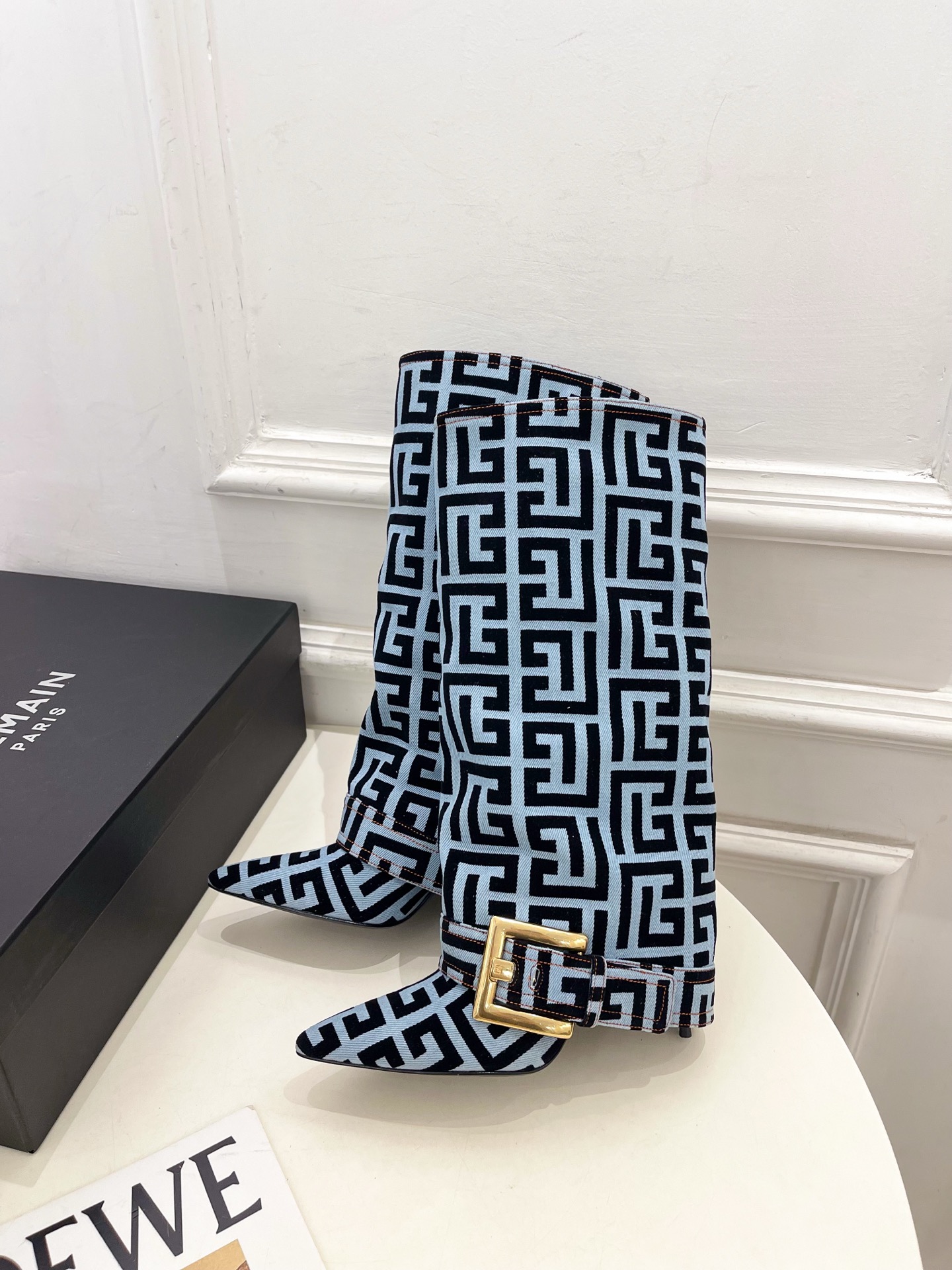 Balmain巴尔曼 代购级别⚠️2025秋冬新品 经典尖头皮带扣裤管靴—————————顶级奢侈品牌 