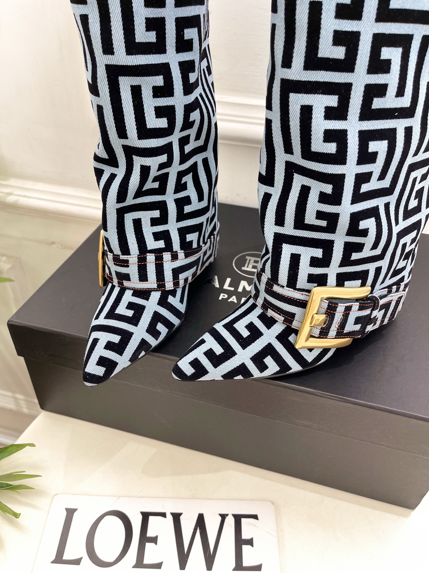 Balmain巴尔曼 代购级别⚠️2025秋冬新品 经典尖头皮带扣裤管靴—————————顶级奢侈品牌 