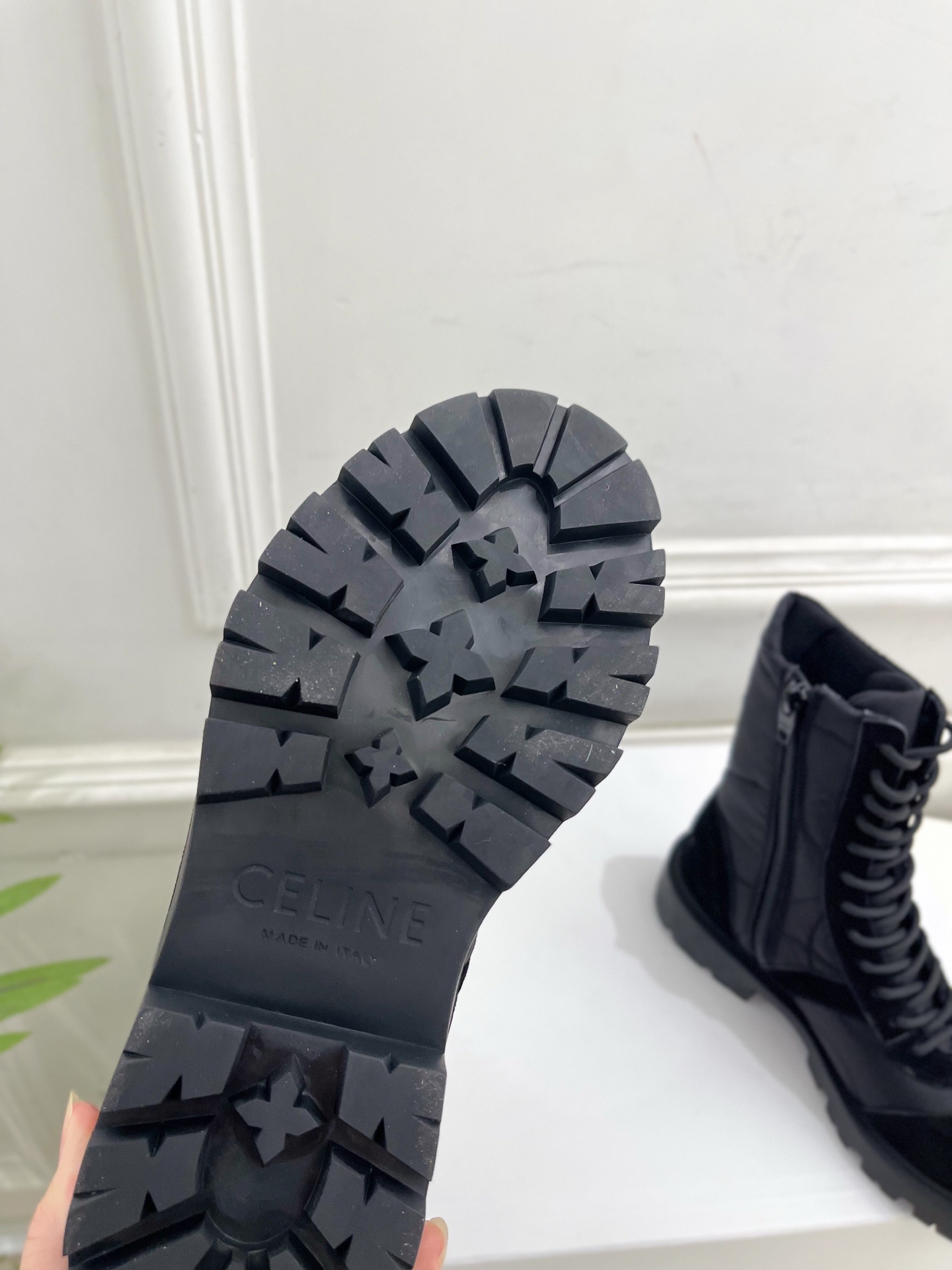 CELINE | 赛琳 25𝐬𝐬💛2025 秋冬最新秀款 MARGARET凯旋门厚底系带马丁靴🆕🔜 BS