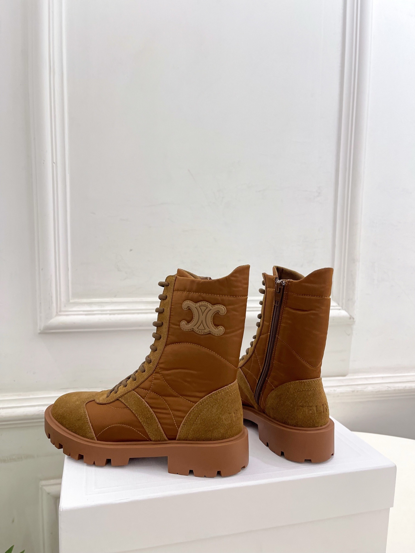 CELINE | 赛琳 25𝐬𝐬💛2025 秋冬最新秀款 MARGARET凯旋门厚底系带马丁靴🆕🔜 BS
