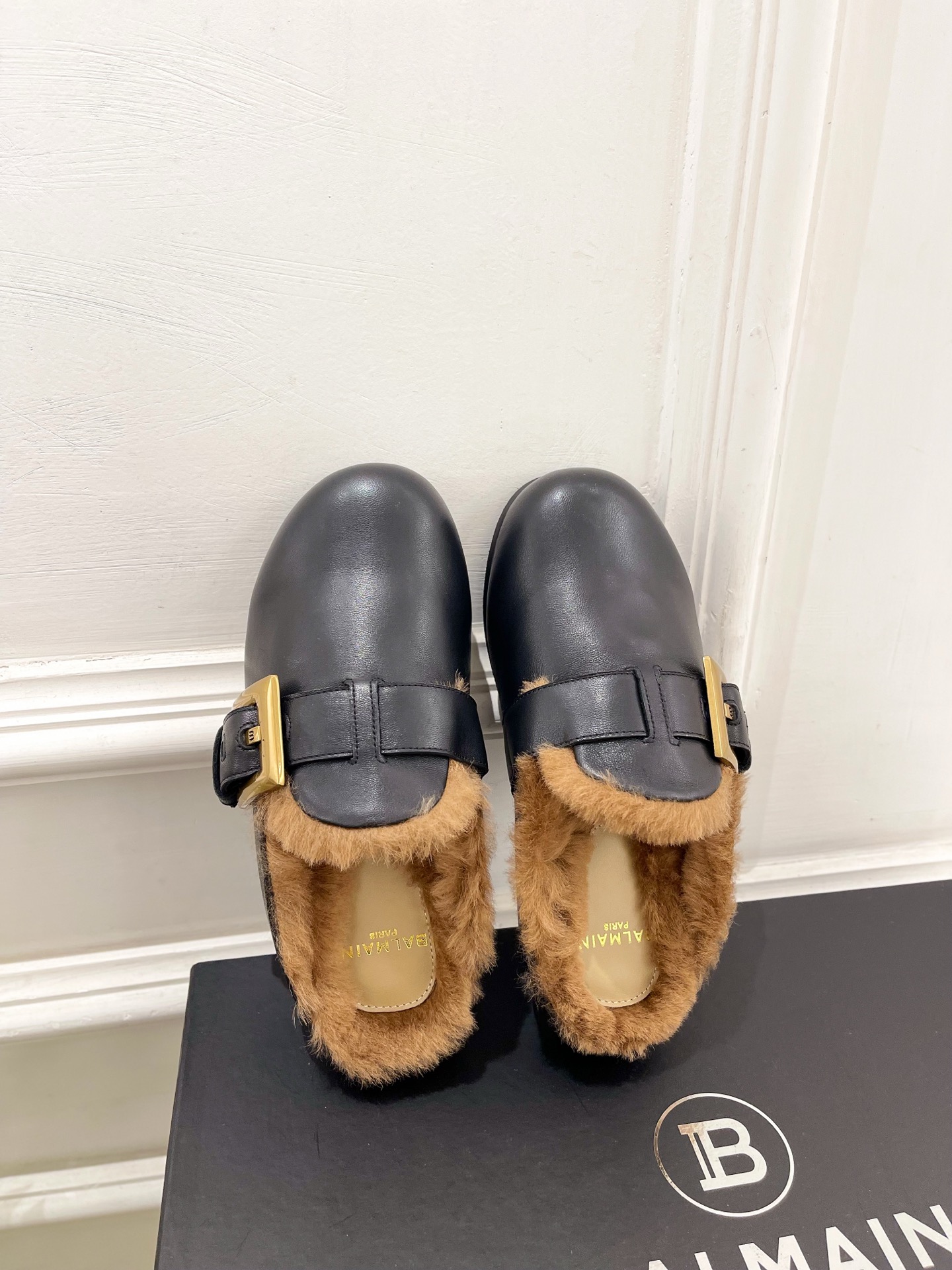 Balmain巴尔曼 代购级别⚠️2025秋冬新品 经典皮带扣半拖毛毛拖—————————顶级奢侈品牌 