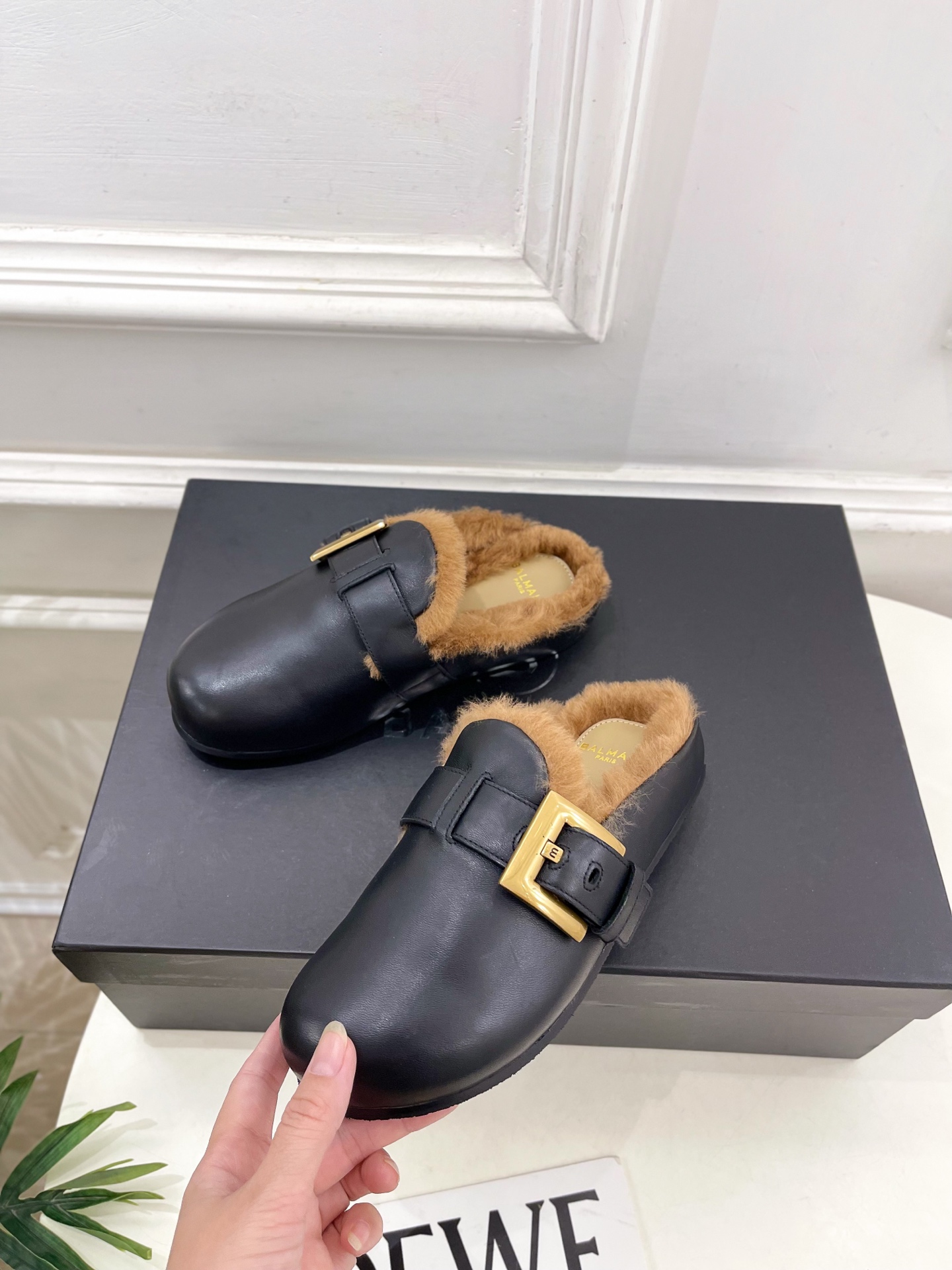 Balmain巴尔曼 代购级别⚠️2025秋冬新品 经典皮带扣半拖毛毛拖—————————顶级奢侈品牌 