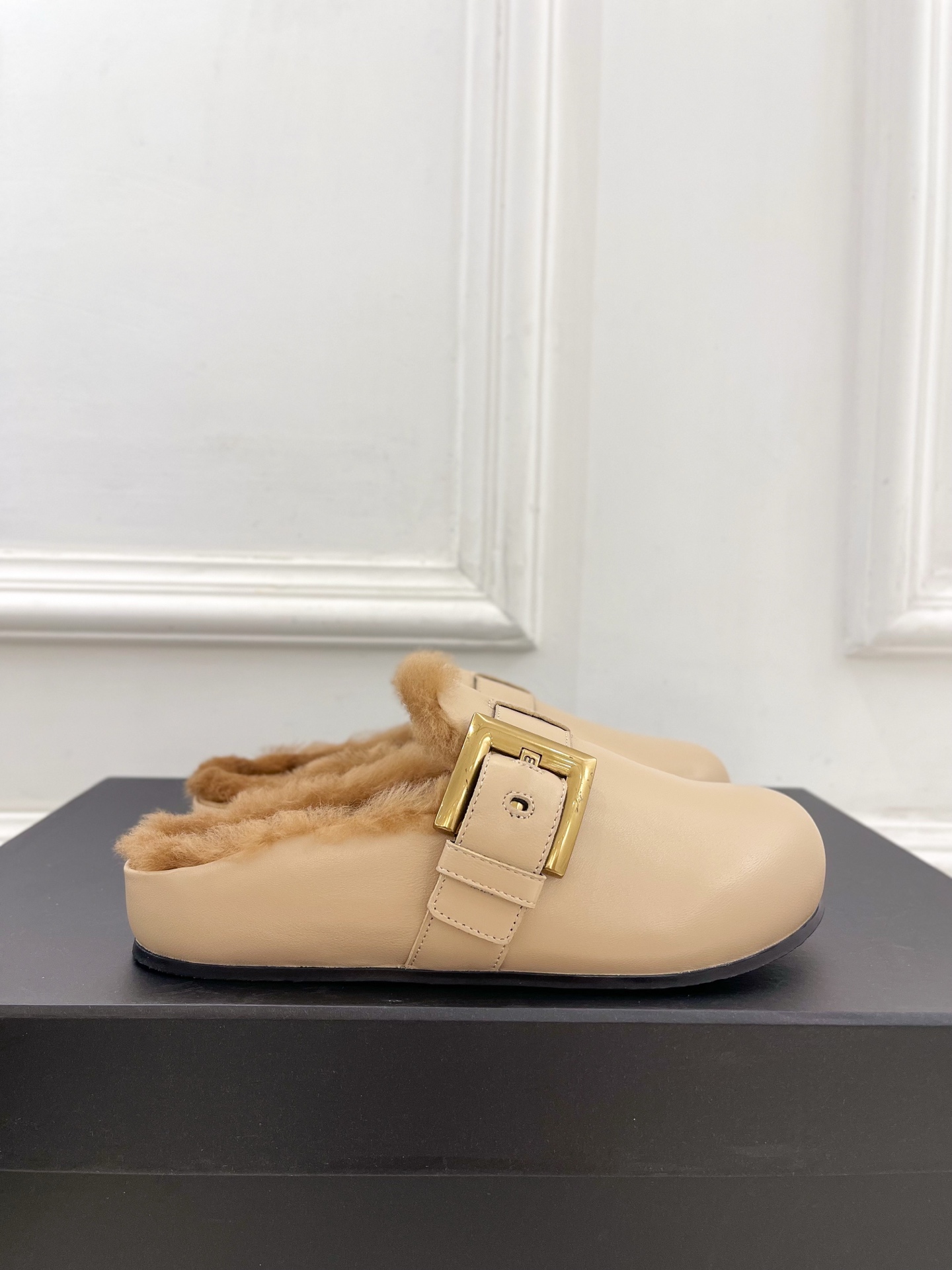 Balmain巴尔曼 代购级别⚠️2025秋冬新品 经典皮带扣半拖毛毛拖—————————顶级奢侈品牌 