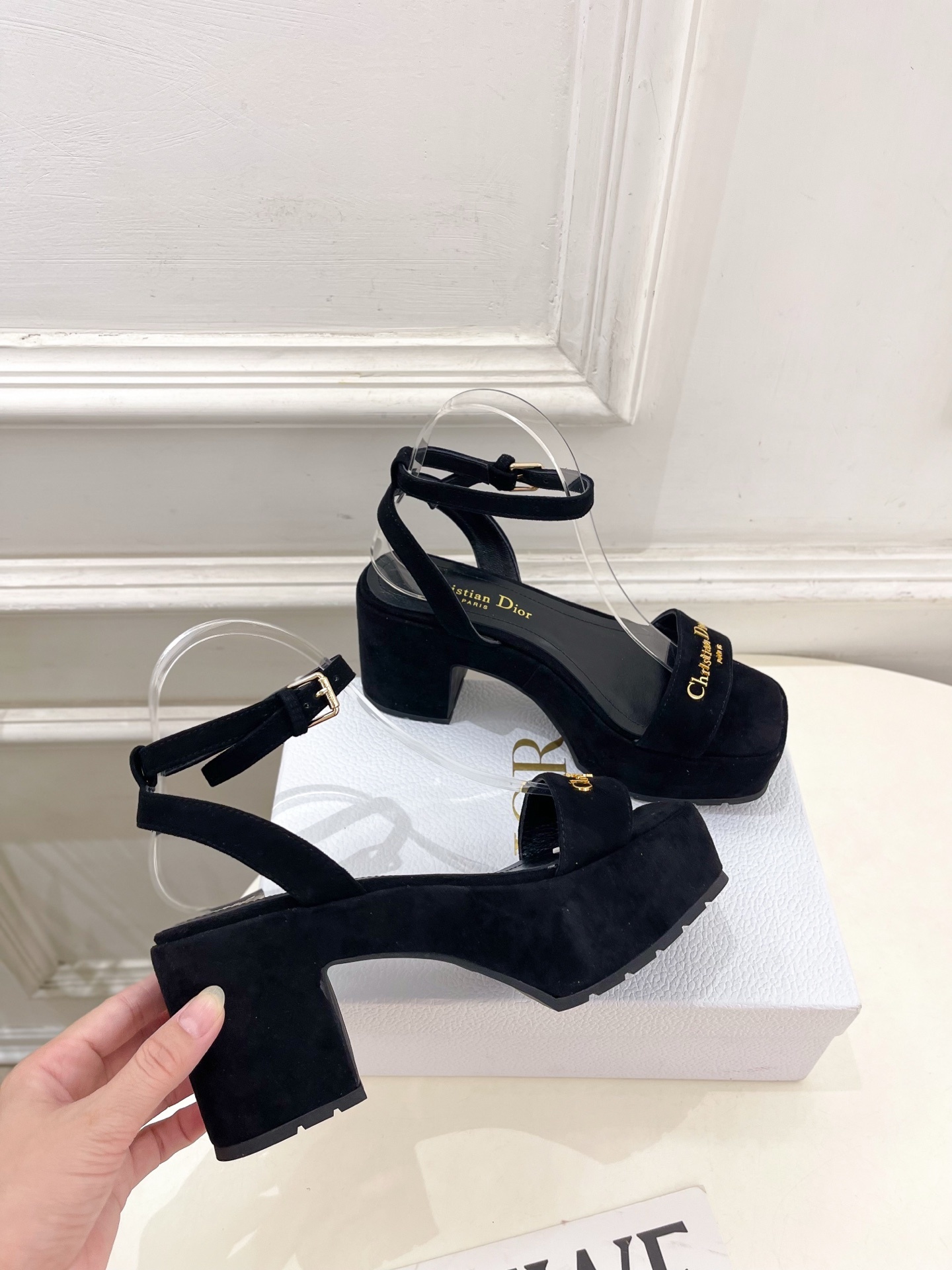 Dior | 迪奥 25 𝐬𝐬 🧡💚2025新品 顶级版本⚠️专柜主打新款 D-Lane 字母扣厚底凉鞋