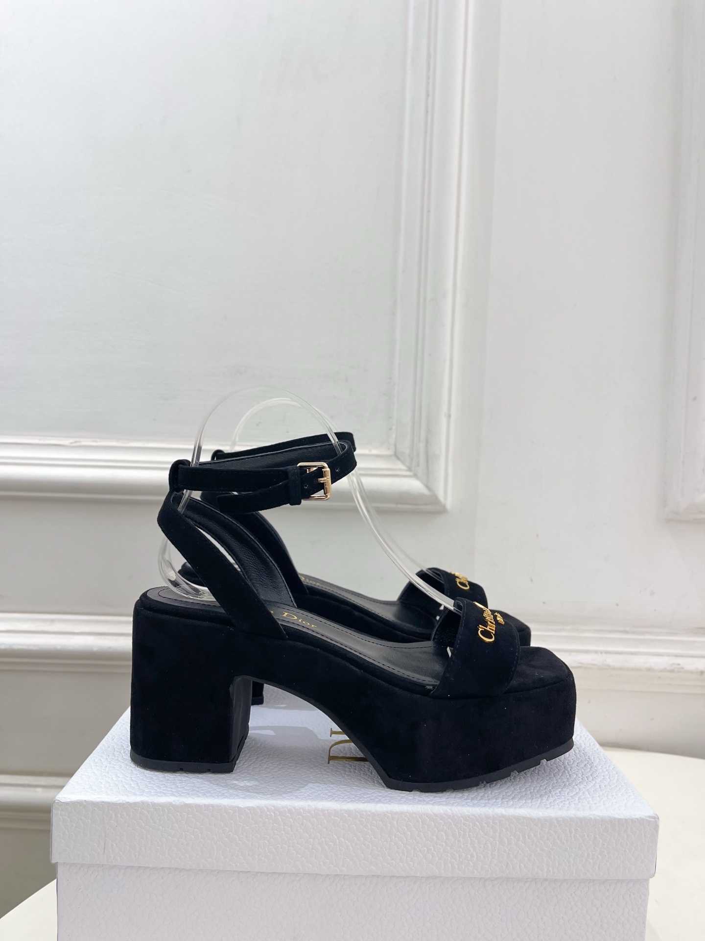 Dior | 迪奥 25 𝐬𝐬 🧡💚2025新品 顶级版本⚠️专柜主打新款 D-Lane 字母扣厚底凉鞋
