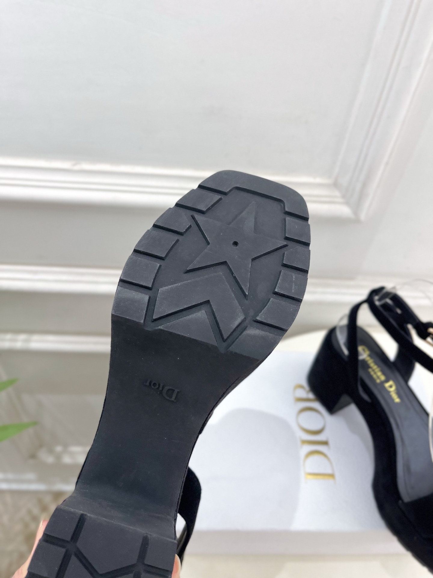 Dior | 迪奥 25 𝐬𝐬 🧡💚2025新品 顶级版本⚠️专柜主打新款 D-Lane 字母扣厚底凉鞋