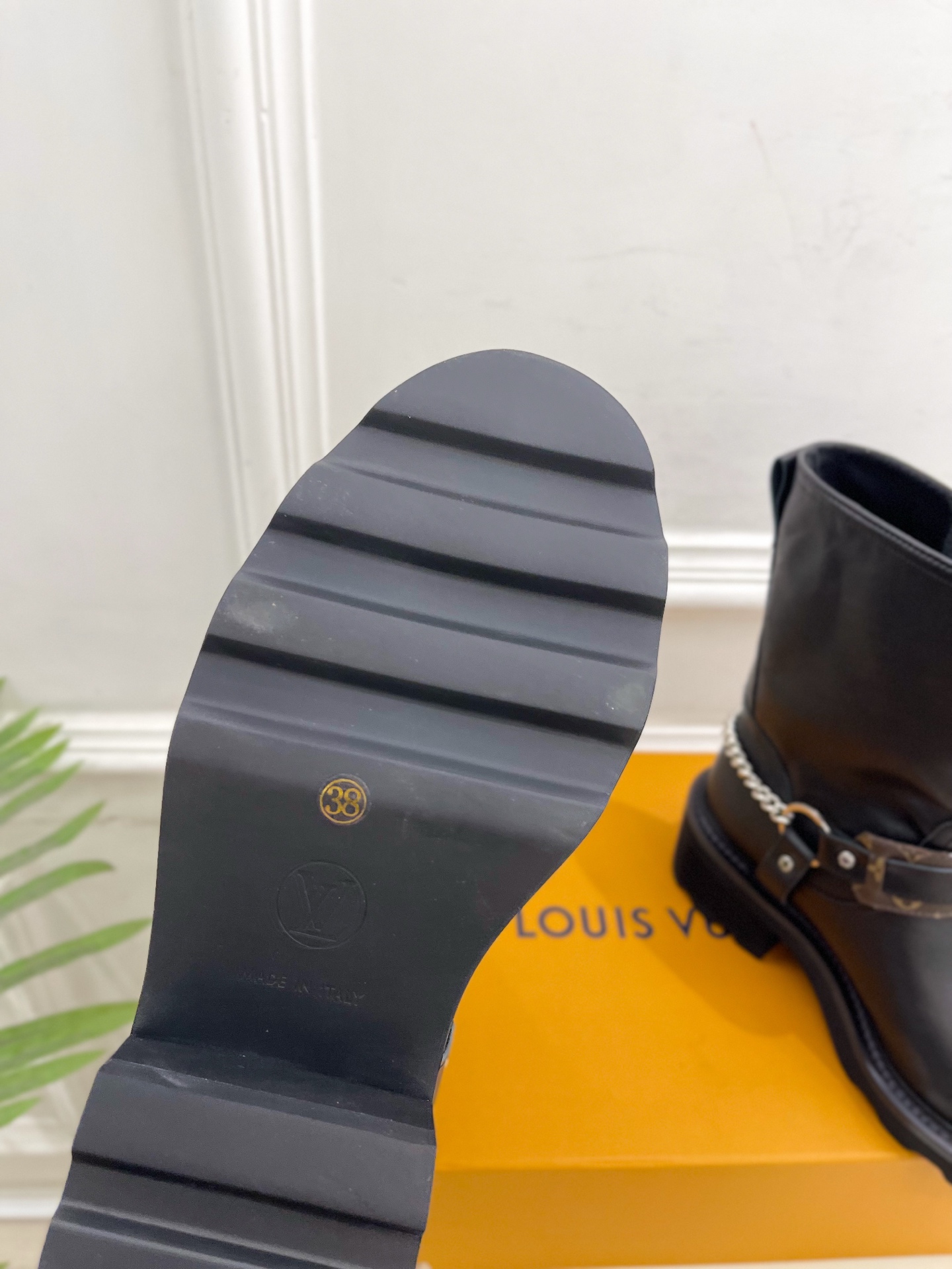 LV | 路易威登 25𝐬𝐬🧡💚2025秋冬新品 顶级版本⚠️专柜主打最新款 LV 经典老花链条扣带机车