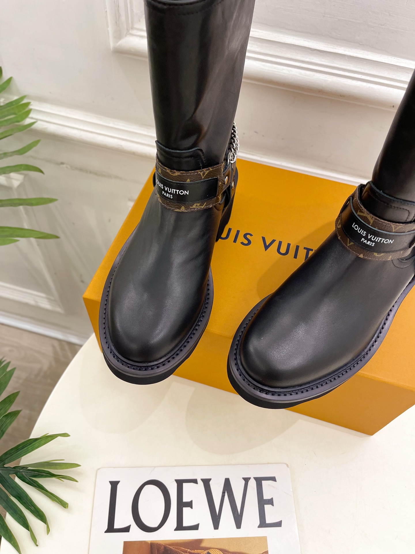 LV | 路易威登 25𝐬𝐬🧡💚2025秋冬新品 顶级版本⚠️专柜主打最新款 LV 经典老花链条扣带机车