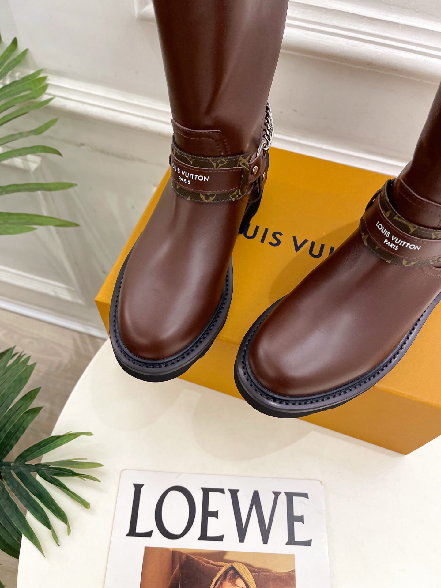 LV | 路易威登 25𝐬𝐬🧡💚2025秋冬新品 顶级版本⚠️专柜主打最新款 LV 经典老花链条扣带机车