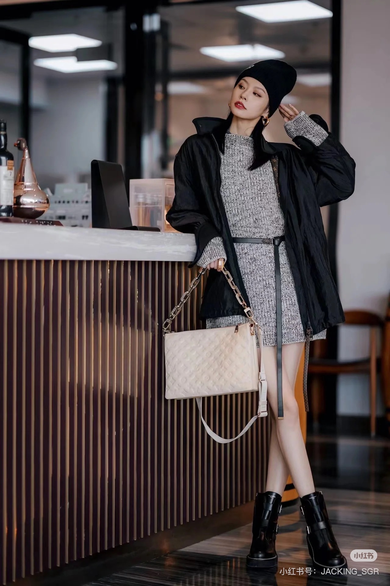 NO:546227,Foot-fitting demonstration, boots, boots19860909上脚搭配示范,靴子,boots,Women's Shoes