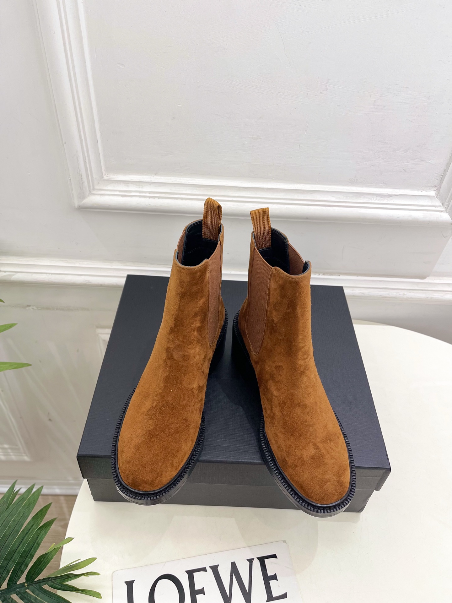 NO:592579,SAIN*LAURENT 2025 autumn and winter new product YSL British style thick heel Chelsea short boots are new —————————————— The BS top version of YSL’s super beautiful one is premiered in a new interpretation!  Minimalist style, super flattering leg design, retro fashion style, looks good with any combination!  The upper is made of highly customized imported high mercerized cashmere, the lining is imported goatskin, the outsole is Italian genuine leather, the heel height is 6cm, the size is 35-39 (40.41 can be customized), price, boots, saint laurent, saint laurent, saint laurent, boots, sheepskin, Leather soles19860909SAIN*LAURENT 圣罗兰 2025秋冬新品 YSL英伦风粗跟切尔西短靴上新 —————————————— BS顶级版YSL超美的一款 以全新的诠释方式首发！极简主义风格 设计超级修饰腿型 复古时髦风格 随意搭配都好看！ 鞋面高定制进口高丝光羊绒 内里进口山羊皮里 大底意大利真皮大底 跟高6cm 码数35-39（40.41可定做） 价格,靴子,saint laurent,saint laurent,saint laurent,boots,sheepskin,Leather soles,Women's Shoes