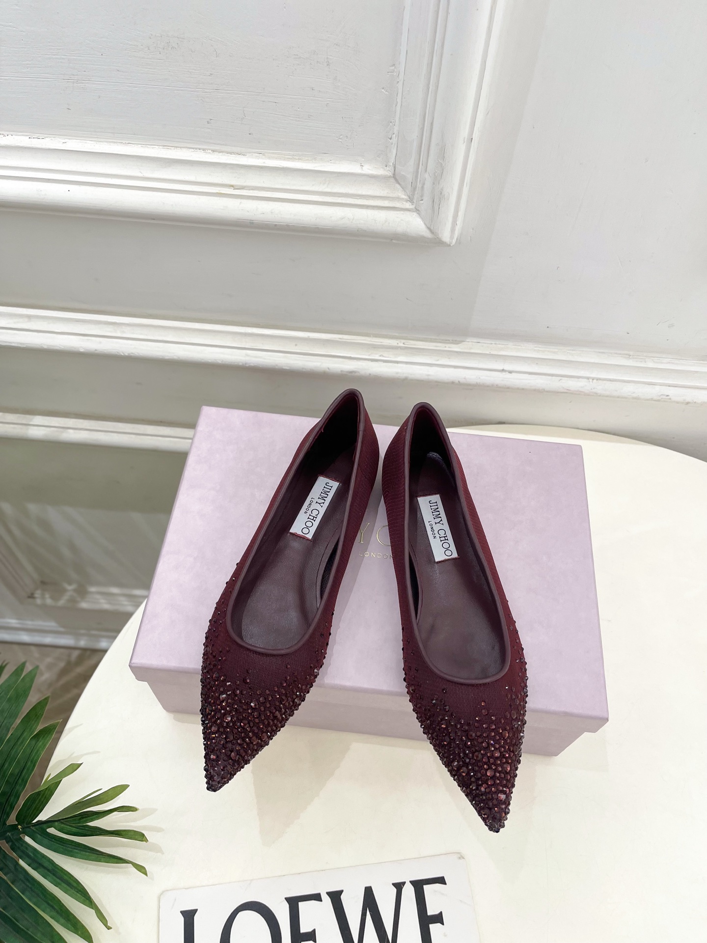 NO:616217,JimmyChoo Jimmy Choo 25ss ———— 2025ss new product, the latest LOVE crystal mesh pointed-toe high-heeled shoes, ladylike style, a shoe that is super comfortable for the upper foot, timeless, fashionable charm starts from the first step, enjoy the envious eyes, this year's pointed-toe high-heeled shoes are more fragrant, and they have begun to lead the fashion trend again, versatile and durable, original high-customized imported crystal mesh cloth on the upper, imported sheepskin lining, original Italian leather outsole  High heels/6.5cm/8.5cm, sizes 35~39 (34.40.41 custom-made, non-refundable), high heels, jimmy choo, jimmy choo, high heels, sheepskin, Leather soles19860909JimmyChoo吉米周 25ss ———  2025ss新品 专柜最新 LOVE水晶网眼尖头高跟鞋 名媛气质款 上脚超级舒适的一款鞋,历久弥新,时髦魅力始于足下,悦享羡慕眼光,今年尖头高跟鞋比较香,又开始引领时尚趋势了,百搭耐看 鞋面原版高定制进口水晶网眼布 内里进口羊皮里 大底原版意大利真皮大底 跟高平底/6.5cm/8.5cm 尺码35~39（34.40.41定做不退换）,高跟鞋单鞋,jimmy choo,jimmy choo,high heels,sheepskin,Leather soles,Women's Shoes