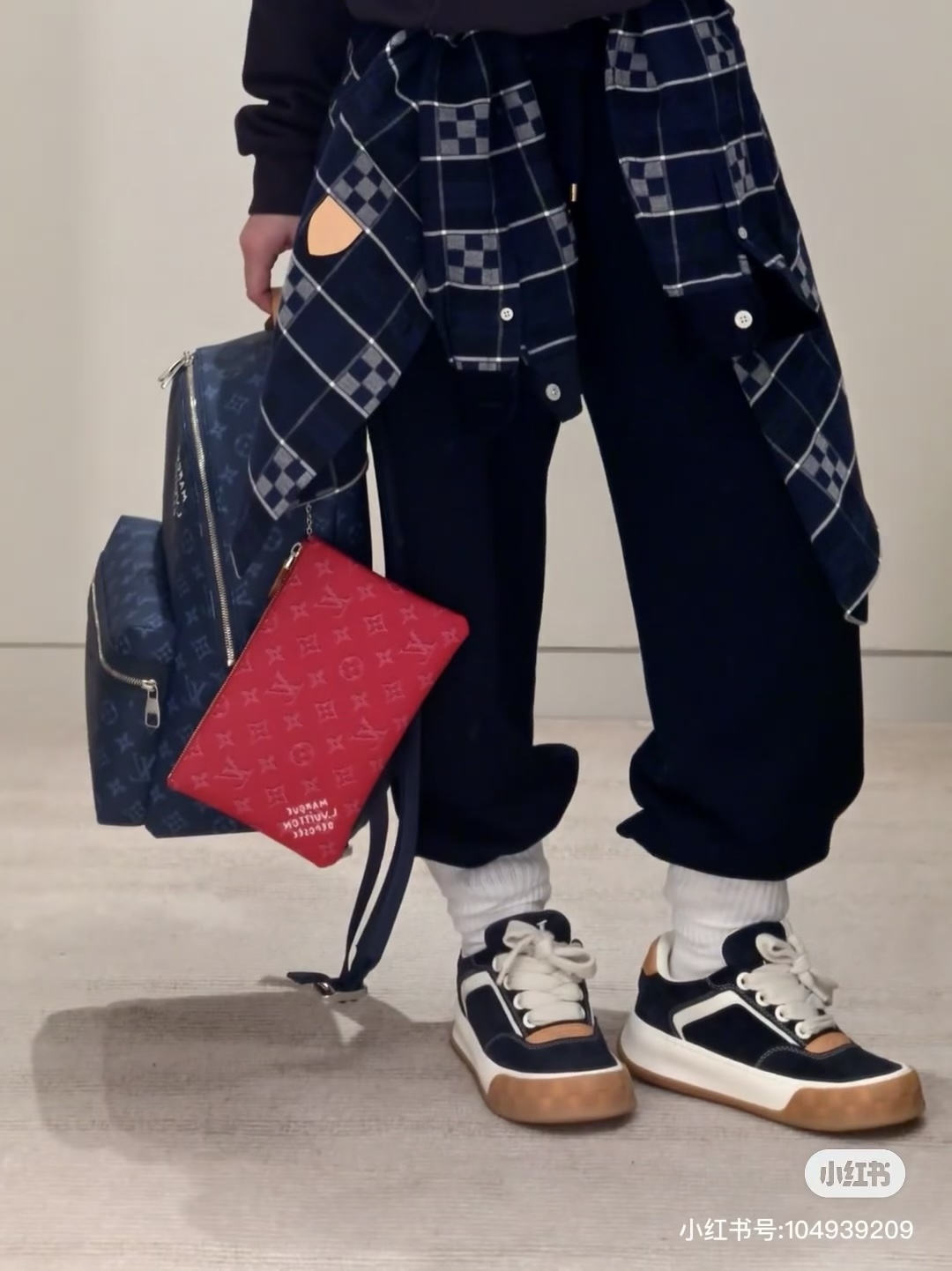 NO:630724,Lots of pictures of feet, casual shoes/sports shoes, sneakers19860909大量上脚图,休闲鞋/运动鞋,sneakers,Women's Shoes