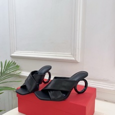 Ferragamo|菲拉格慕26𝐬𝐬2026春夏新品 经典大号G跟交叉带拖鞋 火爆上新! 这鞋绝对是 Ferragamo|菲拉格慕26𝐬𝐬2026春夏新品 经典大号G跟交叉带拖鞋 火爆上新! 这鞋绝对是