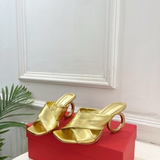Ferragamo|菲拉格慕26𝐬𝐬2026春夏新品 经典大号G跟交叉带拖鞋 火爆上新! 这鞋绝对是 Ferragamo|菲拉格慕26𝐬𝐬2026春夏新品 经典大号G跟交叉带拖鞋 火爆上新! 这鞋绝对是