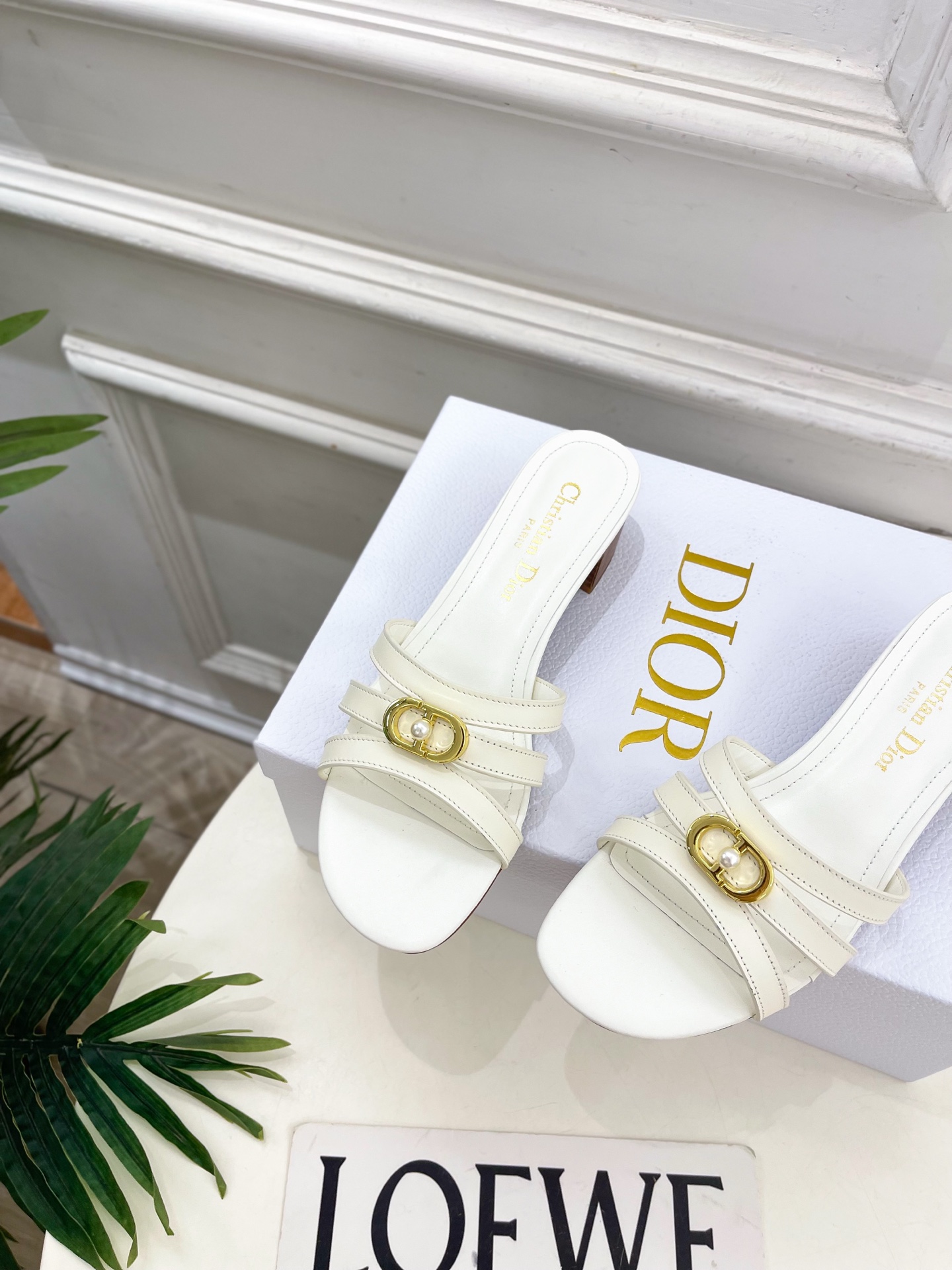 Dior | 迪奥 26𝐬𝐬 🧡💚2026春夏新品 顶级版本⚠️专柜主打新款 经典CD珍珠扣细带平底 粗