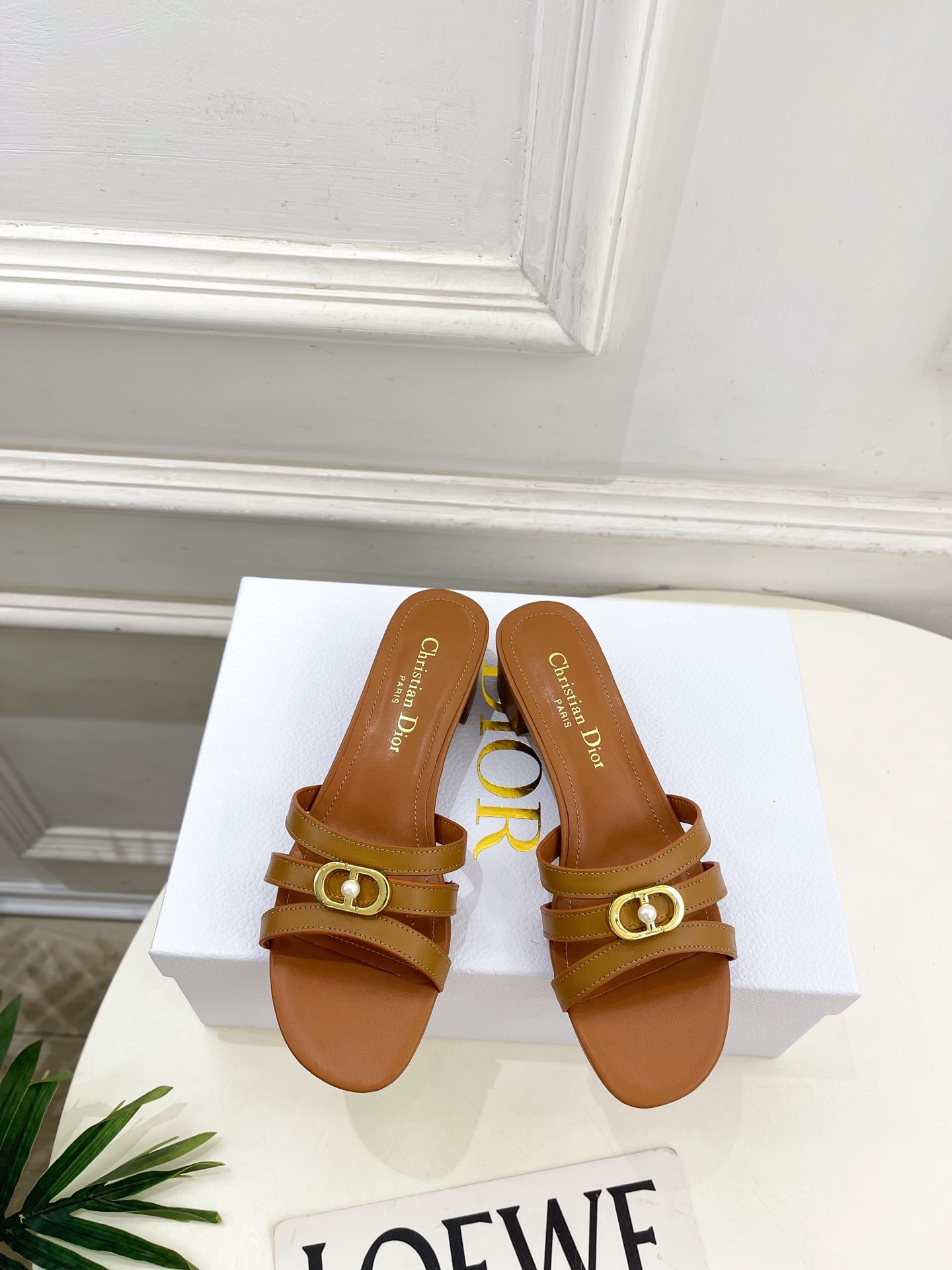 Dior | 迪奥 26𝐬𝐬 🧡💚2026春夏新品 顶级版本⚠️专柜主打新款 经典CD珍珠扣细带平底 粗