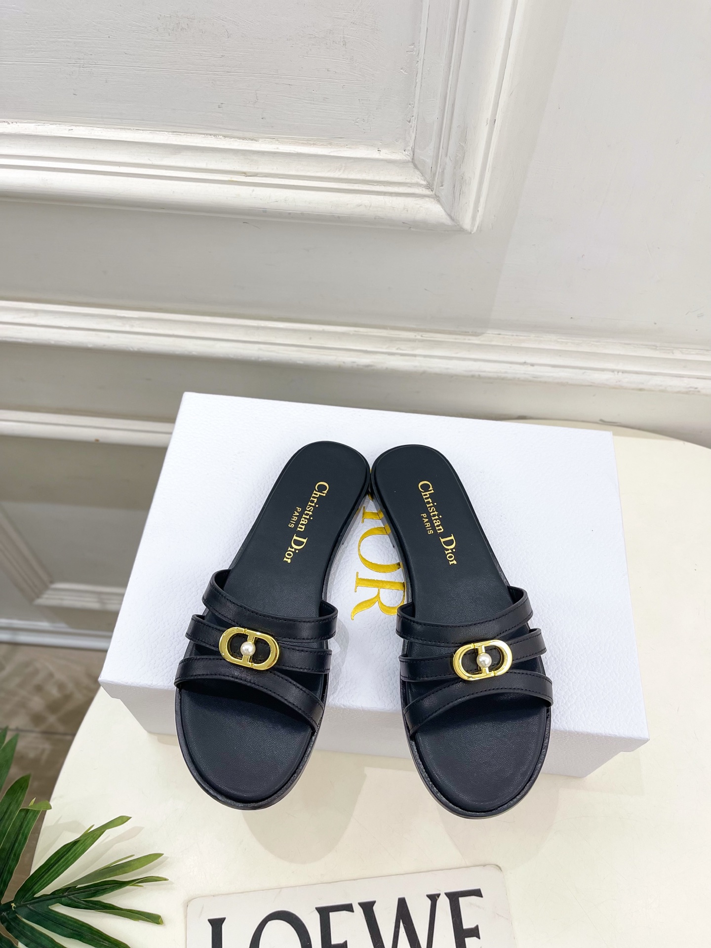Dior | 迪奥 26𝐬𝐬 🧡💚2026春夏新品 顶级版本⚠️专柜主打新款 经典CD珍珠扣细带平底 粗