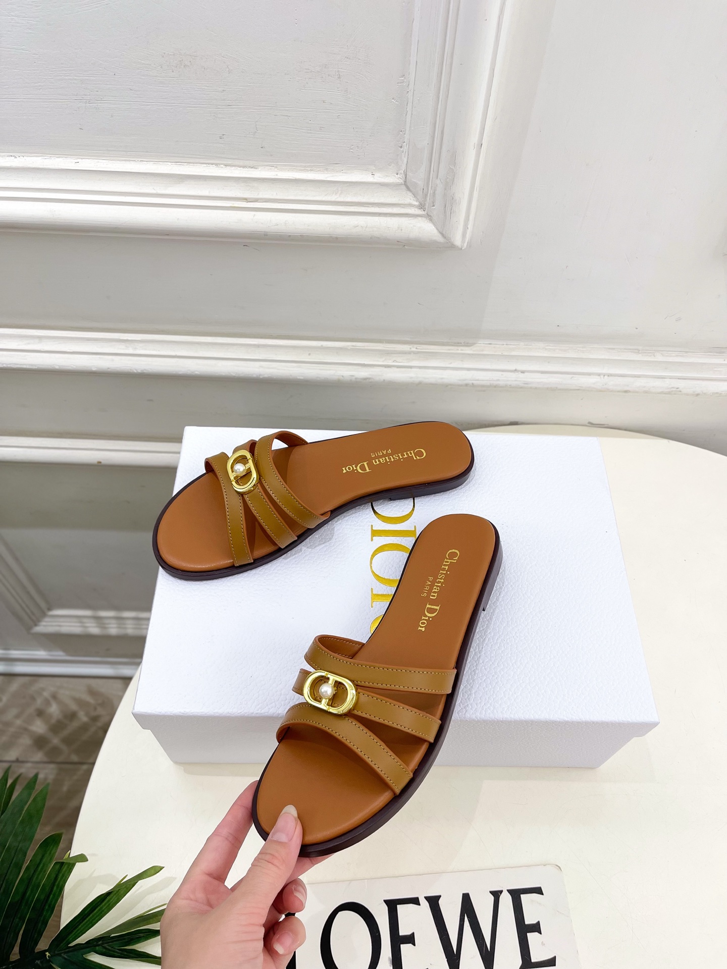 Dior | 迪奥 26𝐬𝐬 🧡💚2026春夏新品 顶级版本⚠️专柜主打新款 经典CD珍珠扣细带平底 粗