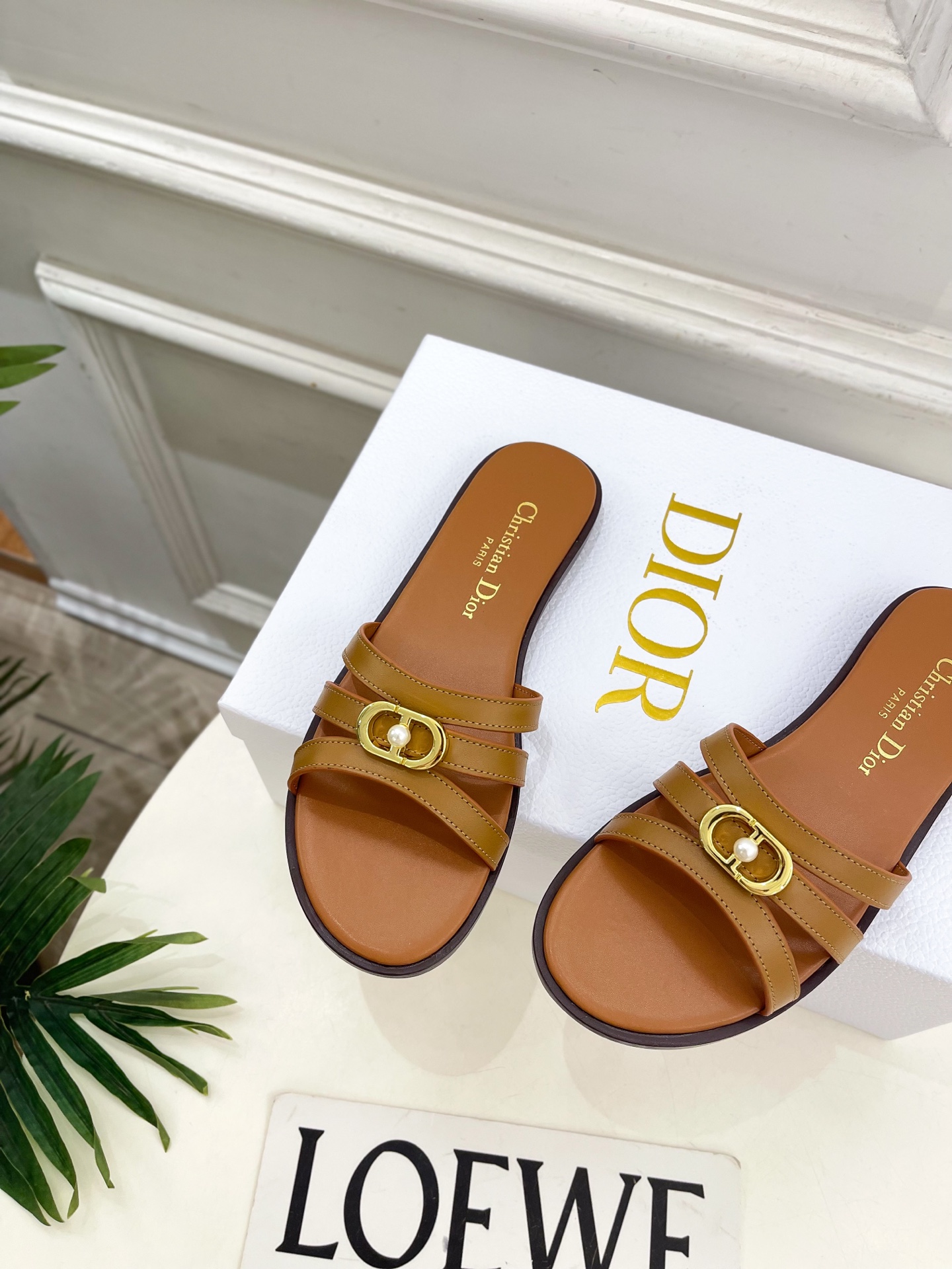 Dior | 迪奥 26𝐬𝐬 🧡💚2026春夏新品 顶级版本⚠️专柜主打新款 经典CD珍珠扣细带平底 粗