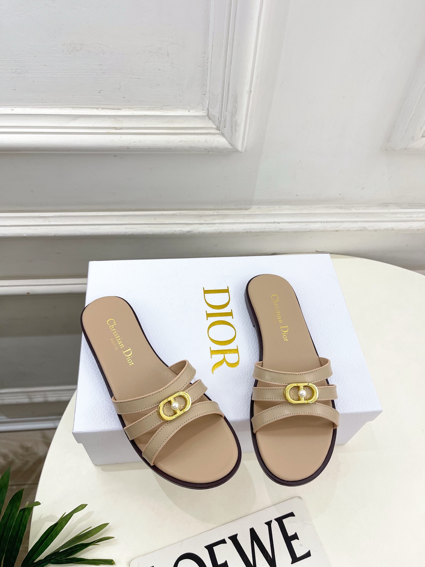 Dior | 迪奥 26𝐬𝐬 🧡💚2026春夏新品 顶级版本⚠️专柜主打新款 经典CD珍珠扣细带平底 粗