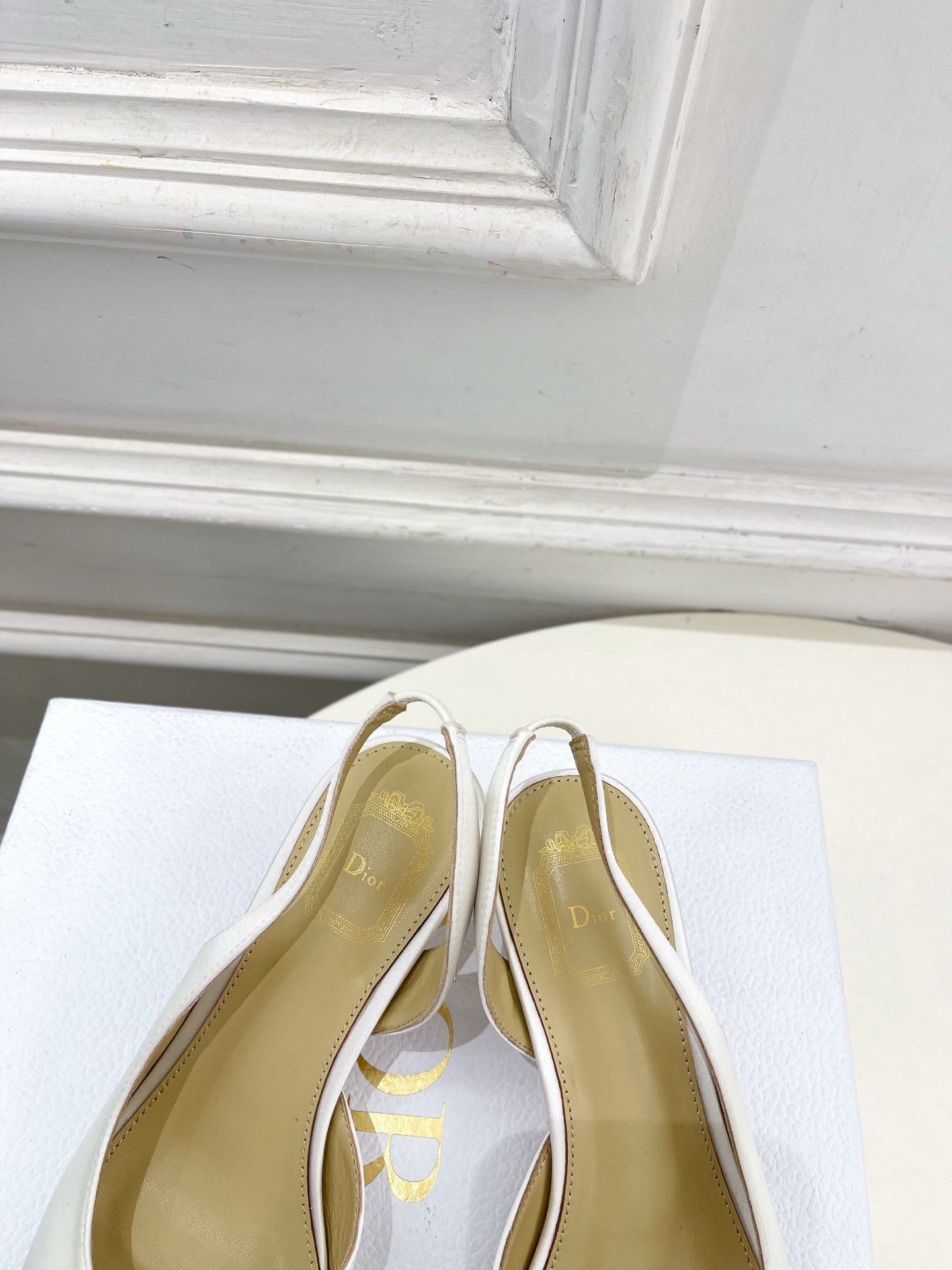 Dior |  迪奥  26𝐬𝐬 🧡💚2026春夏新品 顶级版本⚠️专柜主打新款 CD蝴蝶结鱼嘴中跟凉鞋