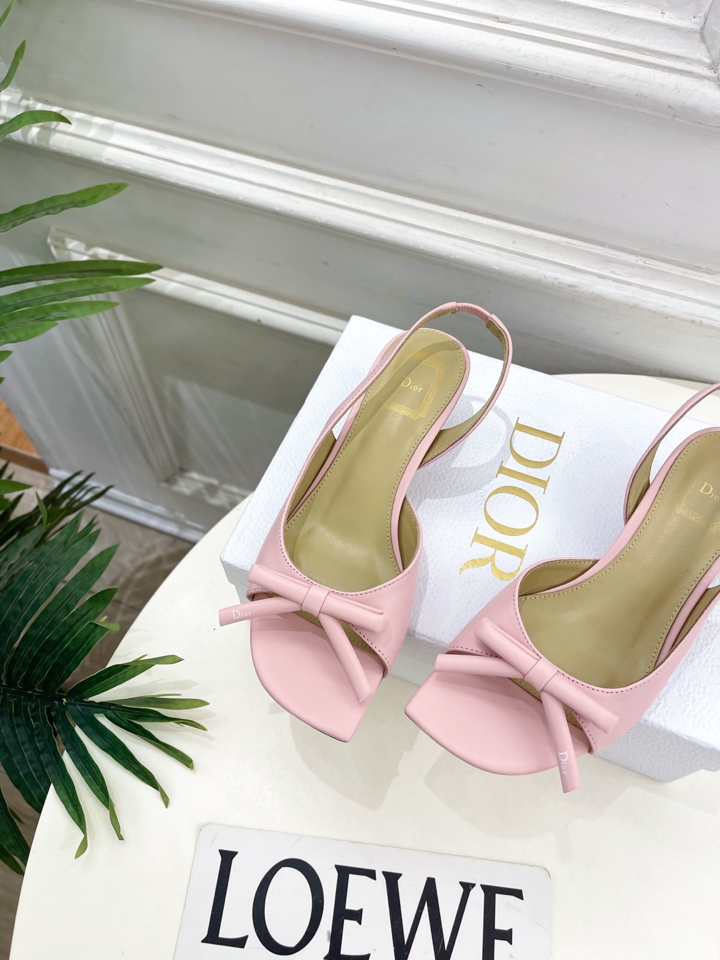 Dior |  迪奥  26𝐬𝐬 🧡💚2026春夏新品 顶级版本⚠️专柜主打新款 CD蝴蝶结鱼嘴中跟凉鞋