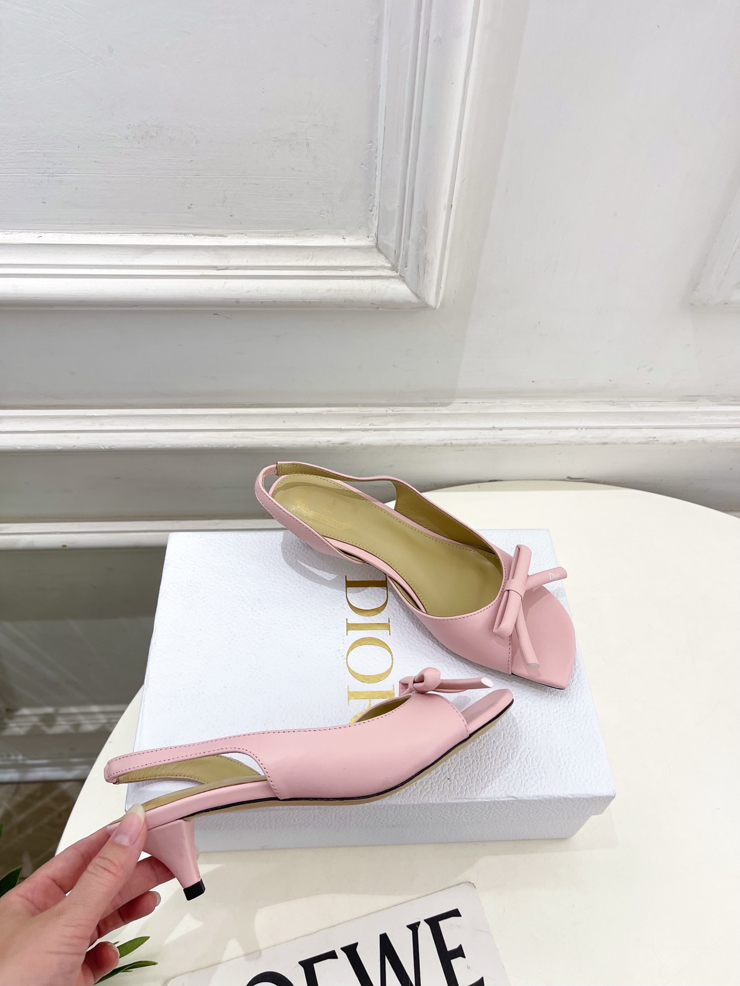 Dior |  迪奥  26𝐬𝐬 🧡💚2026春夏新品 顶级版本⚠️专柜主打新款 CD蝴蝶结鱼嘴中跟凉鞋